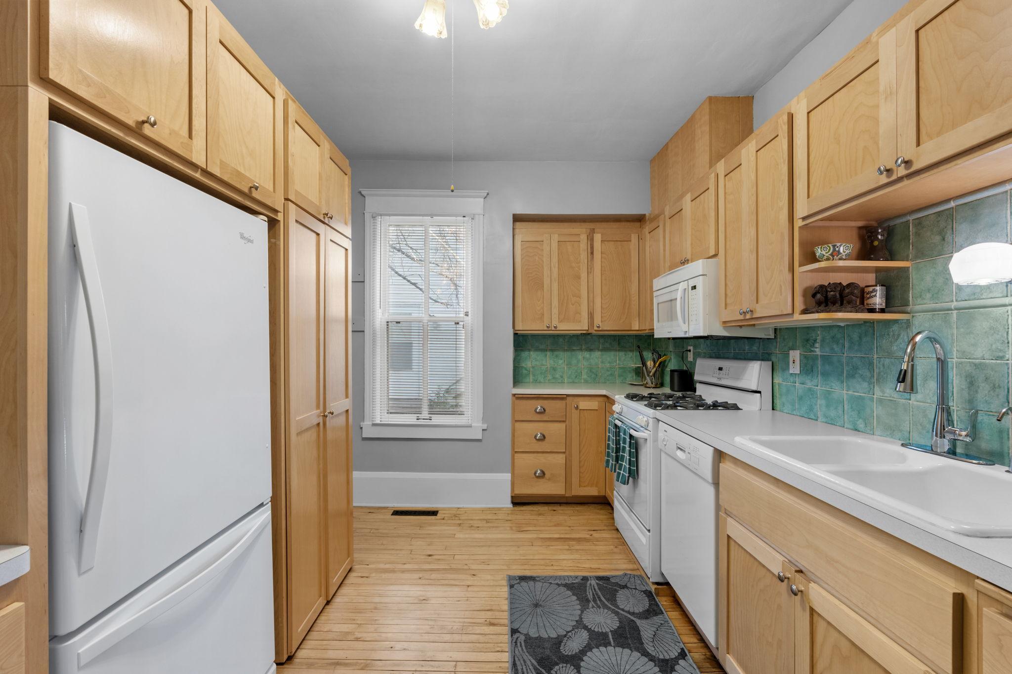View of Residential Income at 2414 24th Avenue, Minneapolis MN 55406, Minneapolis (14 of 45) - Mike Wilen | Minnesota Team Real Estate