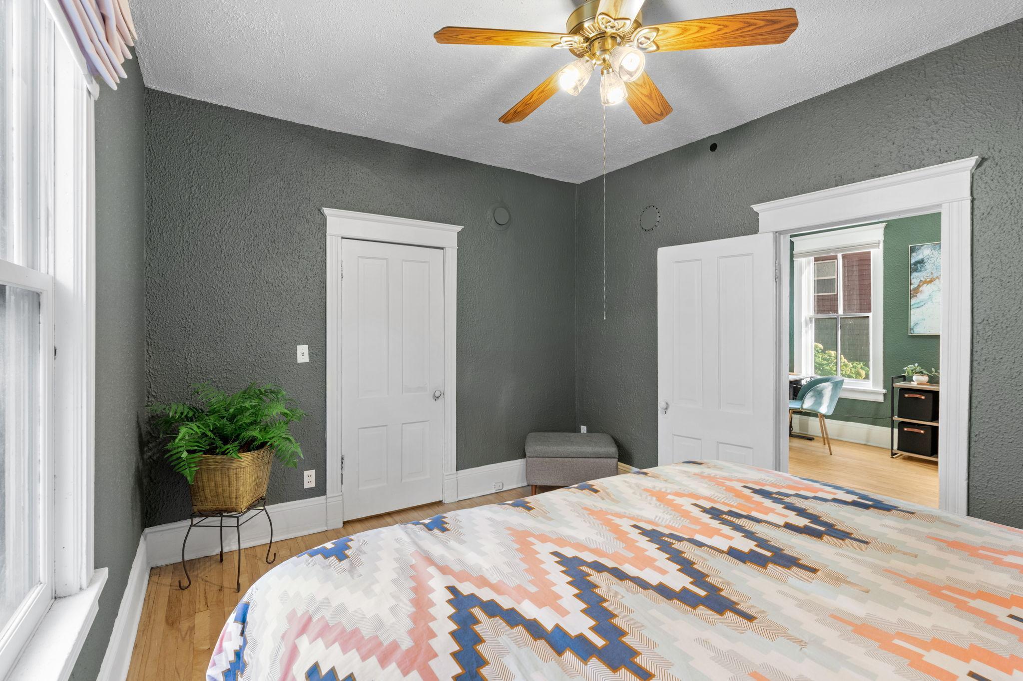 View of Residential Income at 2414 24th Avenue, Minneapolis MN 55406, Minneapolis (11 of 45) - Mike Wilen | Minnesota Team Real Estate