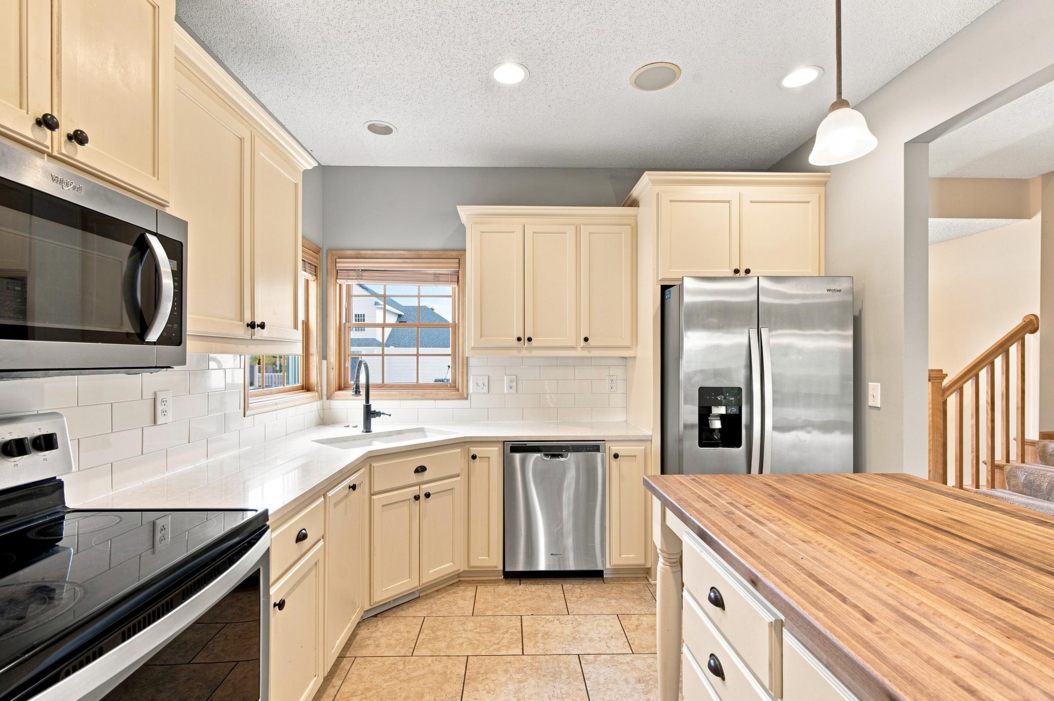 View of Residential at 11649 Laketowne View, Albertville MN 55301, Albertville (5 of 44) - Mike Wilen | Minnesota Team Real Estate