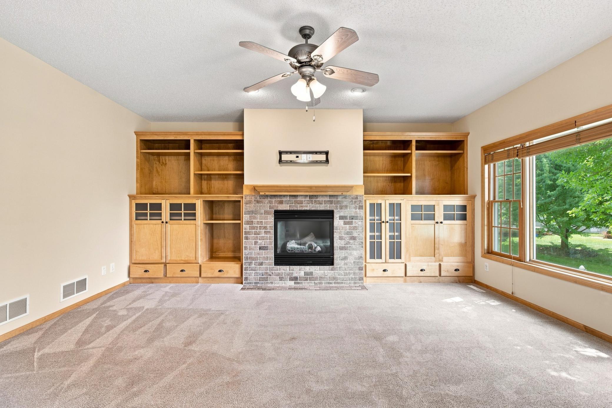 View of Residential at 11649 Laketowne View, Albertville MN 55301, Albertville (9 of 44) - Mike Wilen | Minnesota Team Real Estate