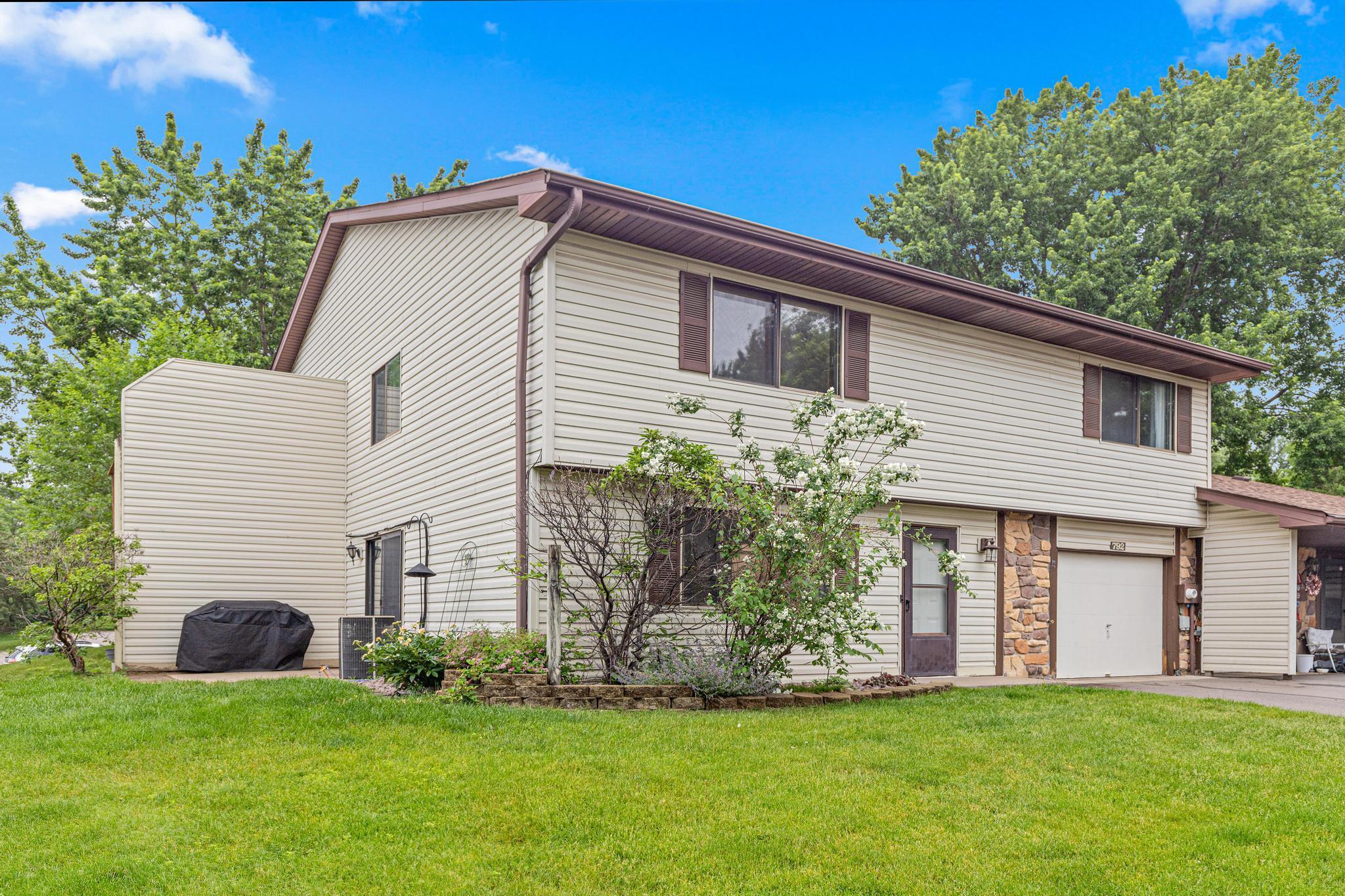 View of Residential at 792 Tanglewood Drive, Shoreview MN 55126, Shoreview (28 of 33) - Mike Wilen | Minnesota Team Real Estate