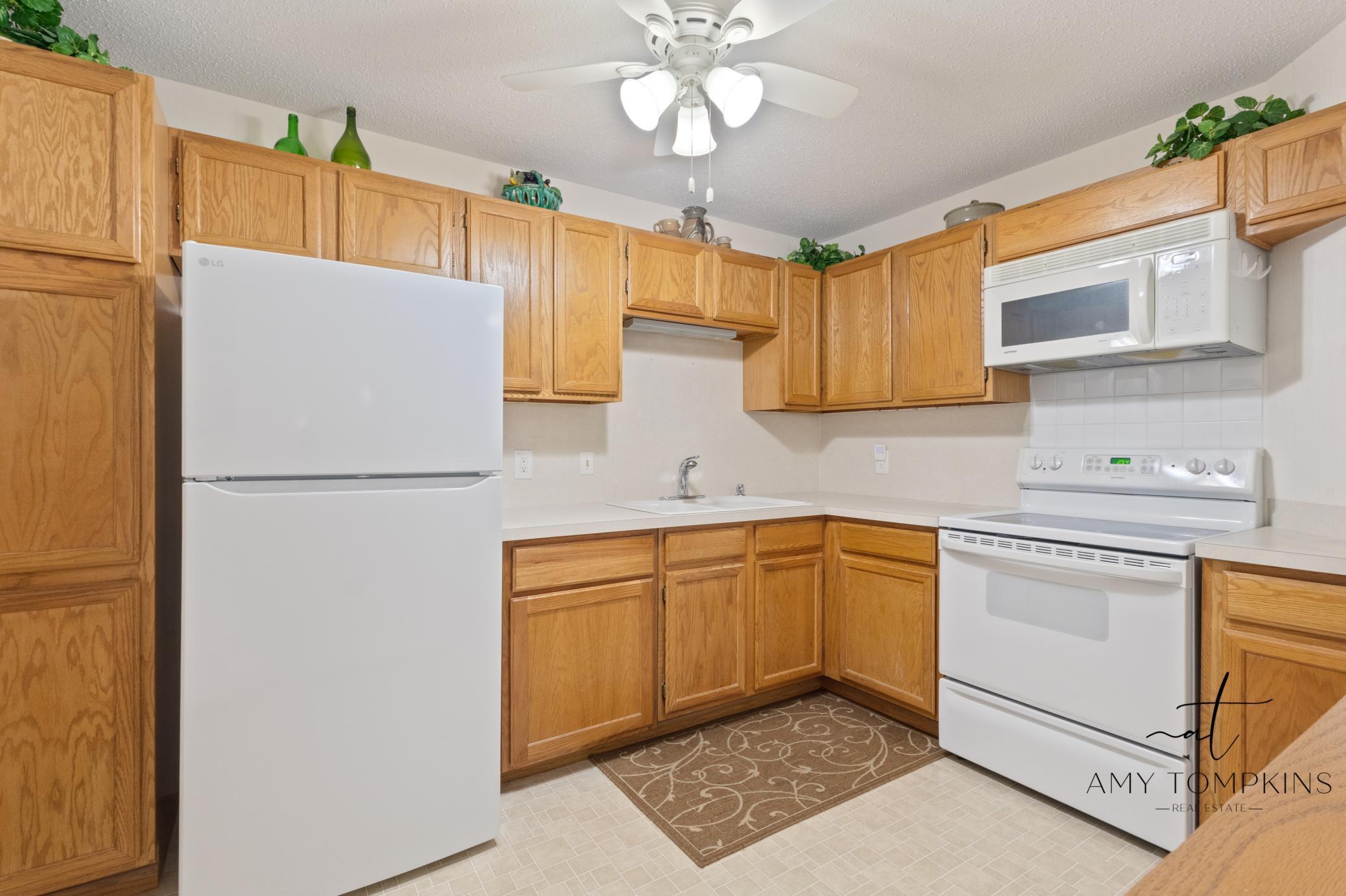 View of Residential at 8025 Xerxes Avenue #112, Bloomington MN 55431, Bloomington (5 of 15) - Mike Wilen | Minnesota Team Real Estate