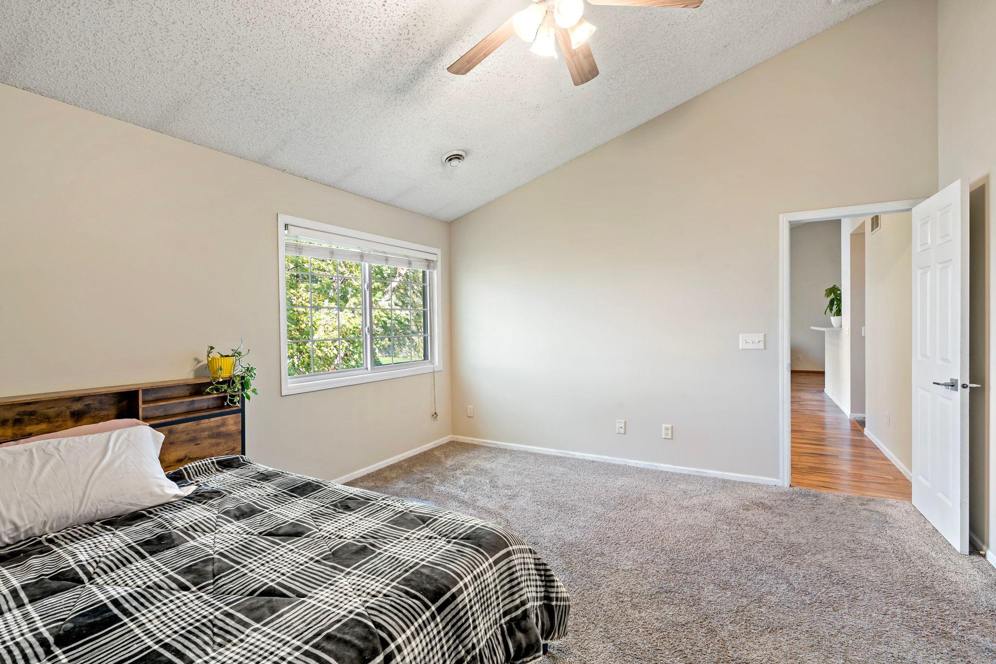 View of Residential at 5403 Elm Grove Avenue, New Hope MN 55428, New Hope (19 of 23) - Mike Wilen | Minnesota Team Real Estate