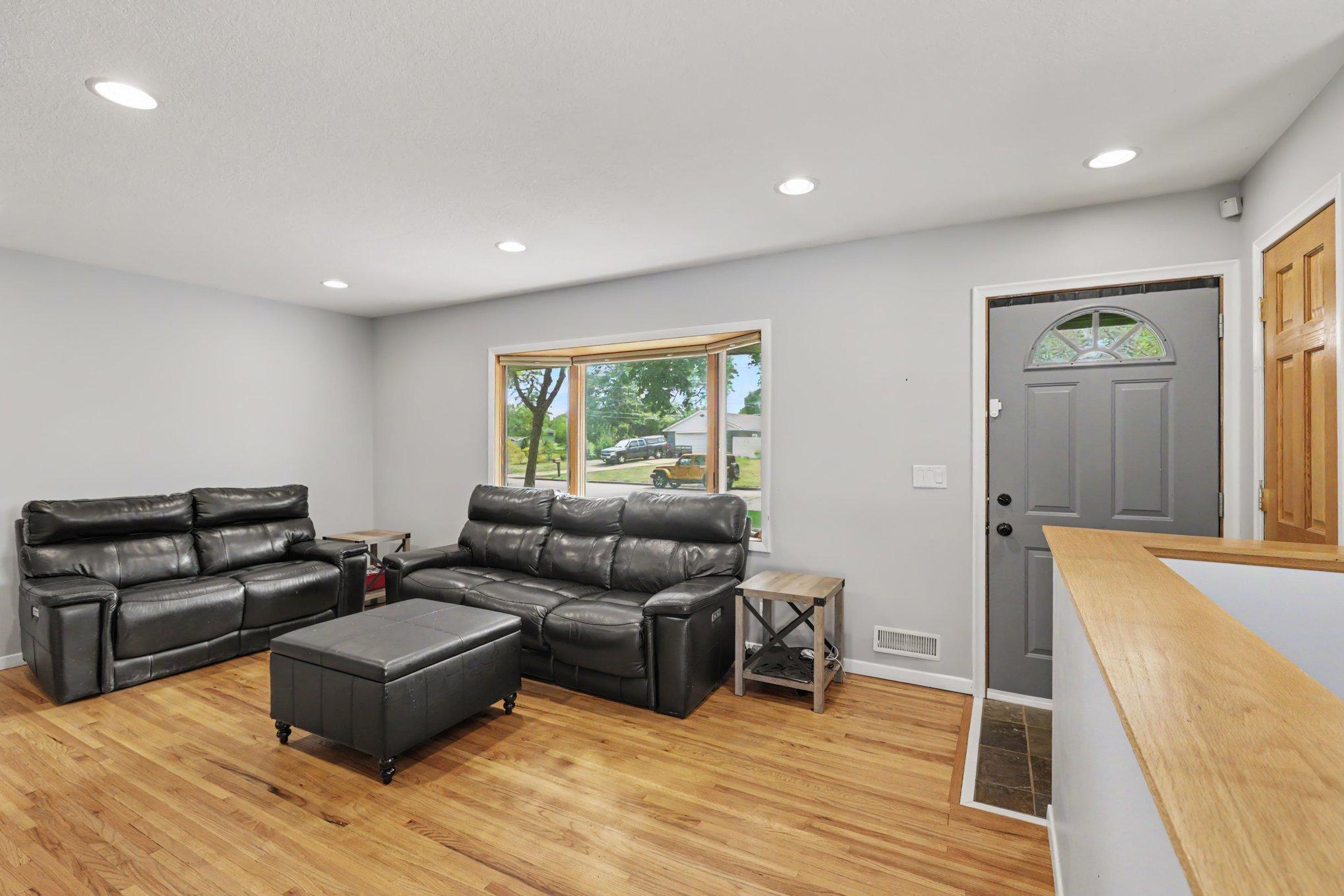 View of Residential at 6550 81st Street, Cottage Grove MN 55016, Cottage Grove (6 of 26) - Mike Wilen | Minnesota Team Real Estate