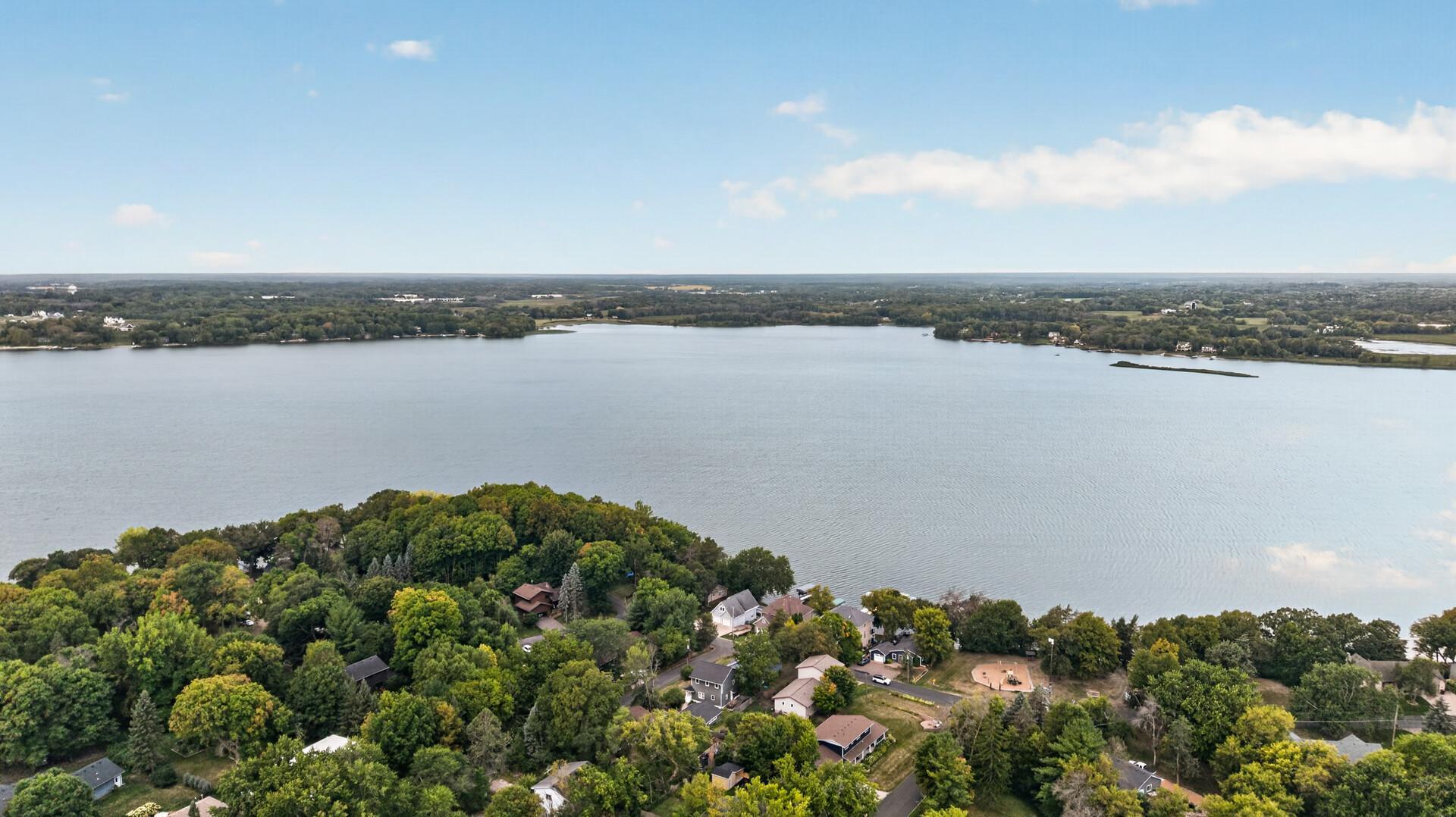 View of Residential at 2937 Lake Shore Avenue, Maple Plain MN 55359, Maple Plain (61 of 73) - Mike Wilen | Minnesota Team Real Estate