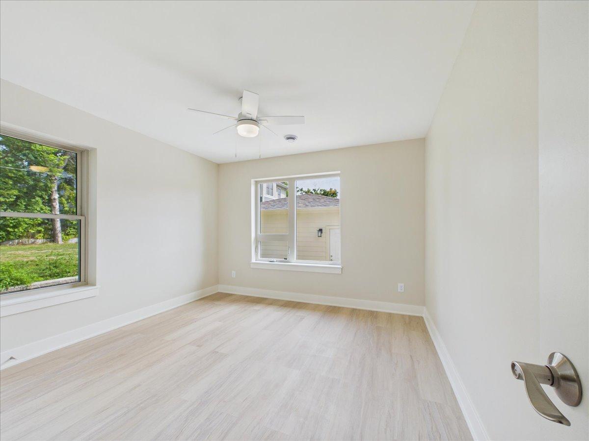 View of Residential at 2911 4th Street, Minneapolis MN 55411, Minneapolis (15 of 32) - Mike Wilen | Minnesota Team Real Estate