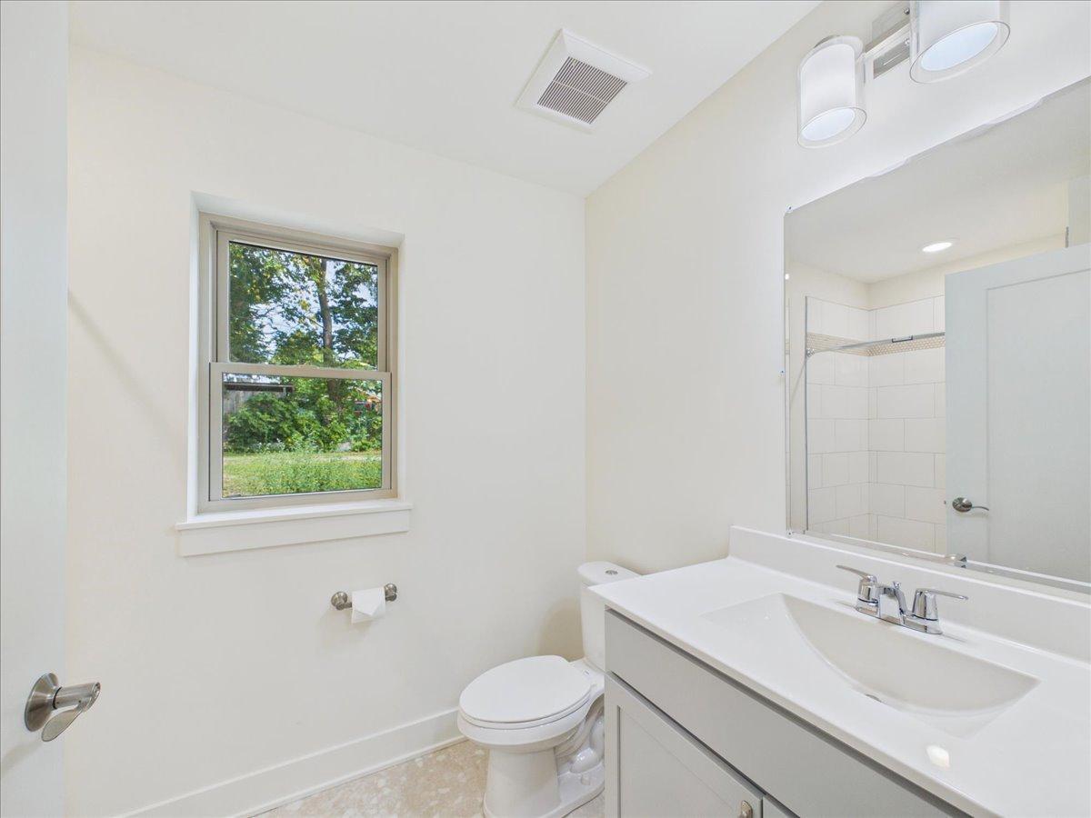 View of Residential at 2911 4th Street, Minneapolis MN 55411, Minneapolis (18 of 32) - Mike Wilen | Minnesota Team Real Estate