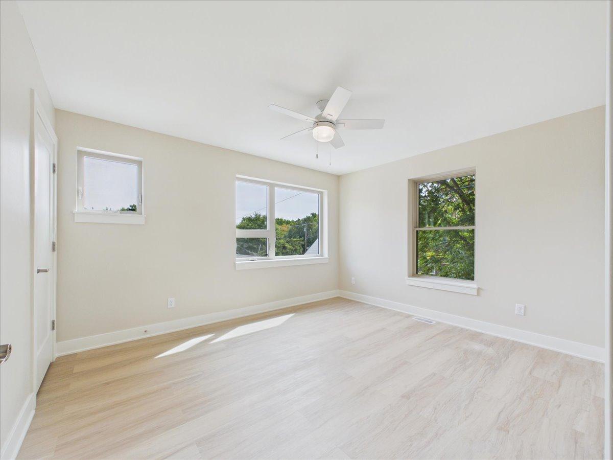 View of Residential at 2911 4th Street, Minneapolis MN 55411, Minneapolis (21 of 32) - Mike Wilen | Minnesota Team Real Estate
