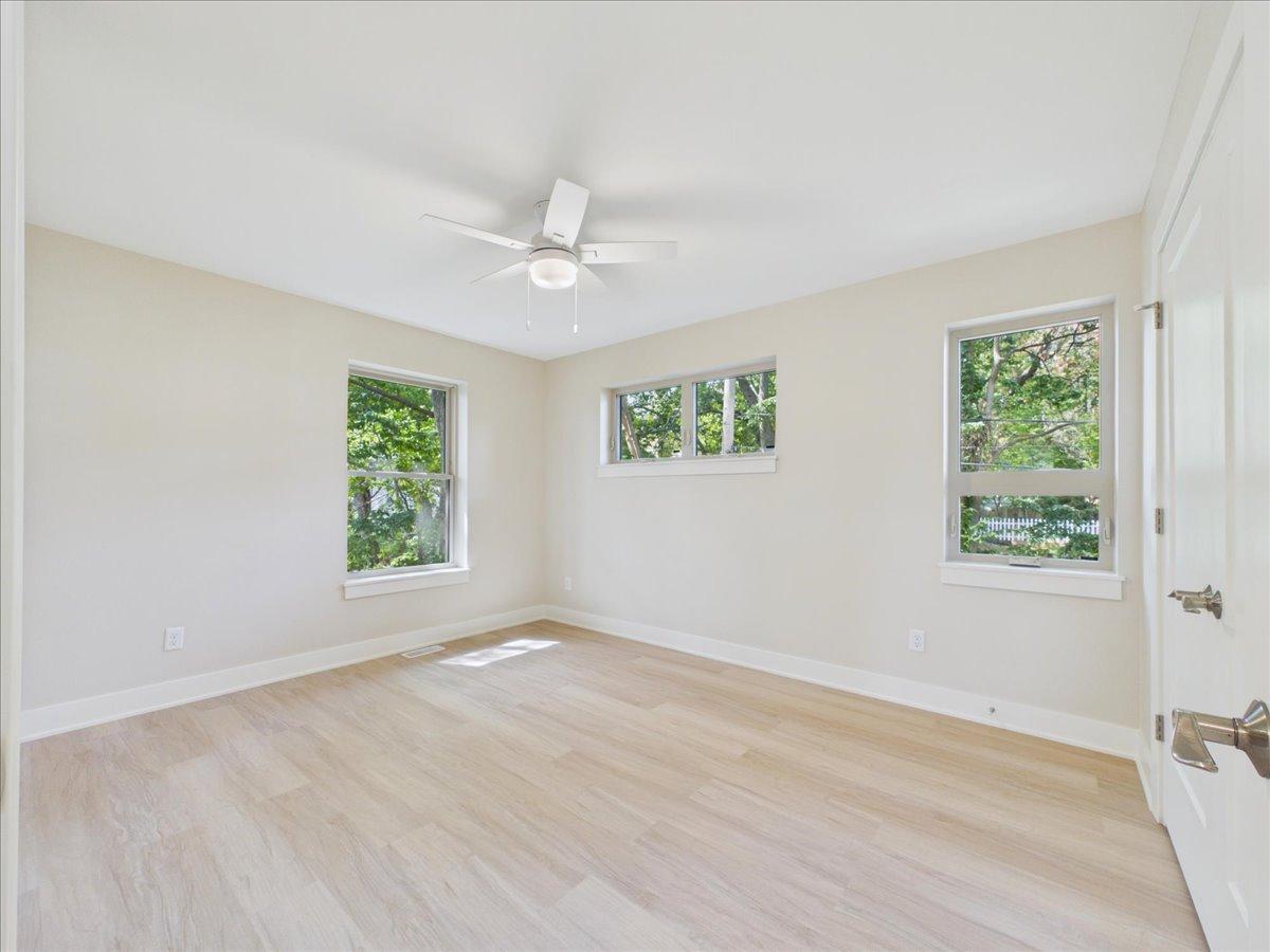 View of Residential at 2911 4th Street, Minneapolis MN 55411, Minneapolis (26 of 32) - Mike Wilen | Minnesota Team Real Estate