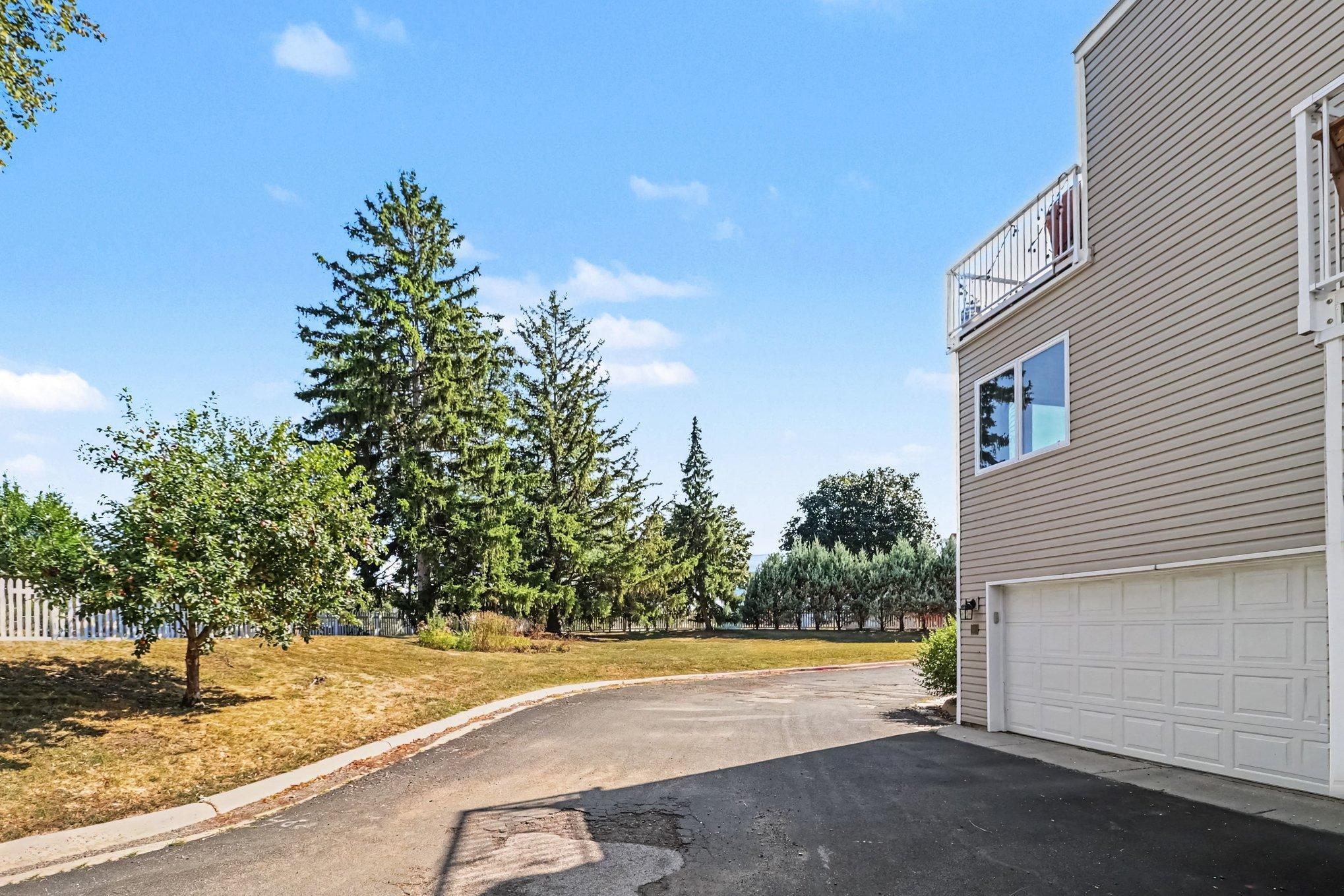 View of Residential at 1306 Boardwalk Place, Minneapolis MN 55411, Minneapolis (25 of 29) - Mike Wilen | Minnesota Team Real Estate