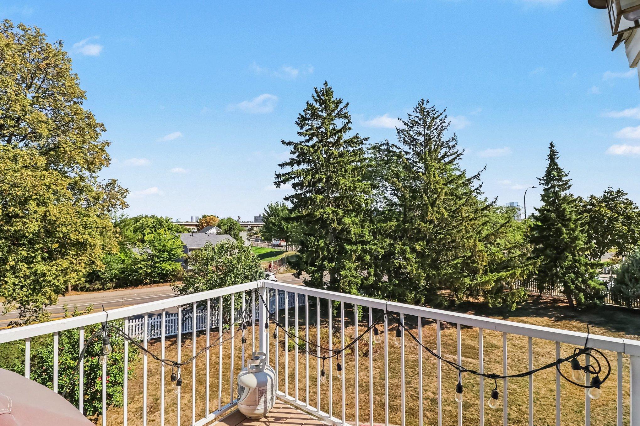 View of Residential at 1306 Boardwalk Place, Minneapolis MN 55411, Minneapolis (18 of 29) - Mike Wilen | Minnesota Team Real Estate
