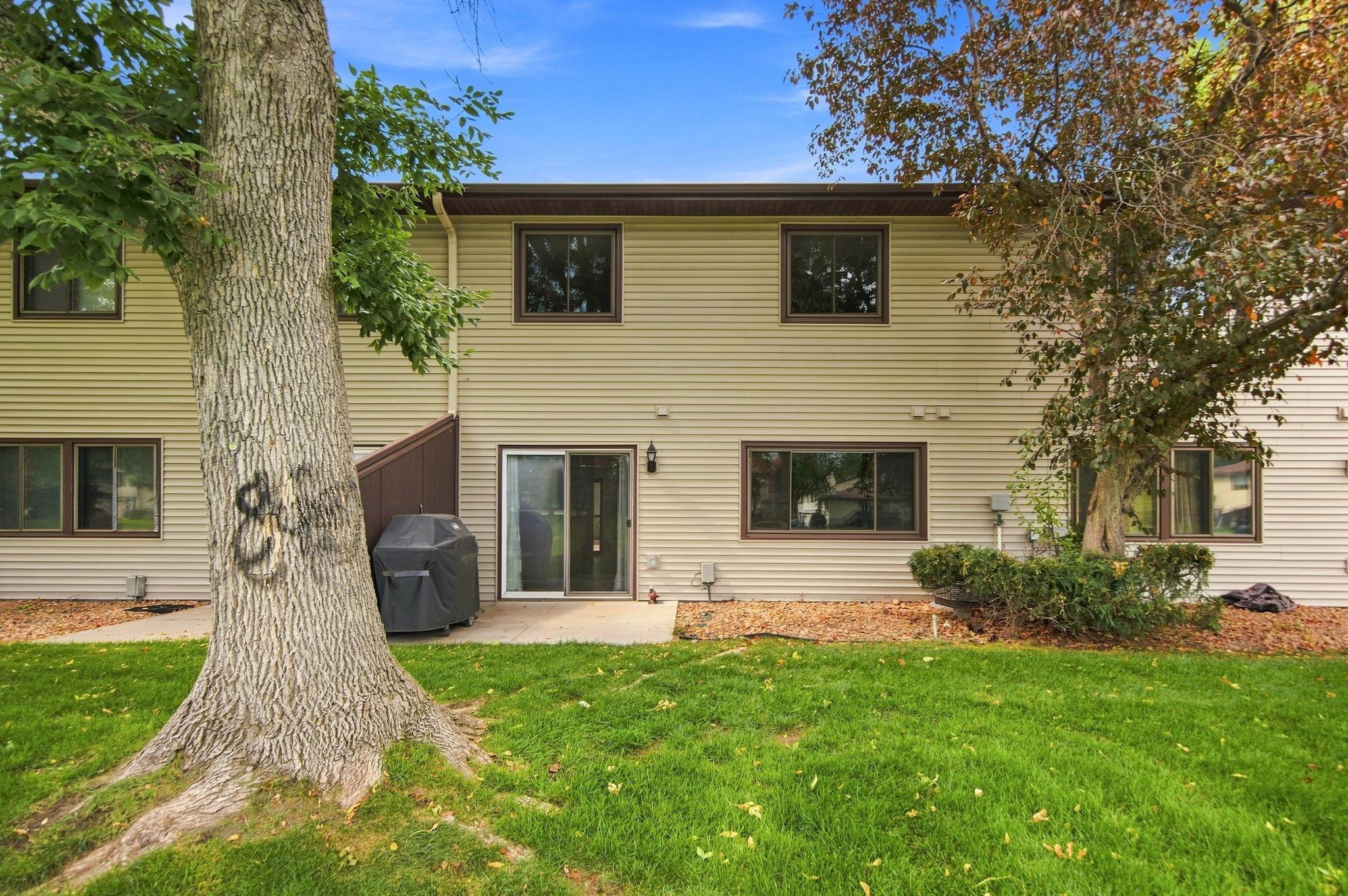 View of Residential at 8772 Maplebrook Parkway, Brooklyn Park MN 55445, Brooklyn Park (34 of 38) - Mike Wilen | Minnesota Team Real Estate