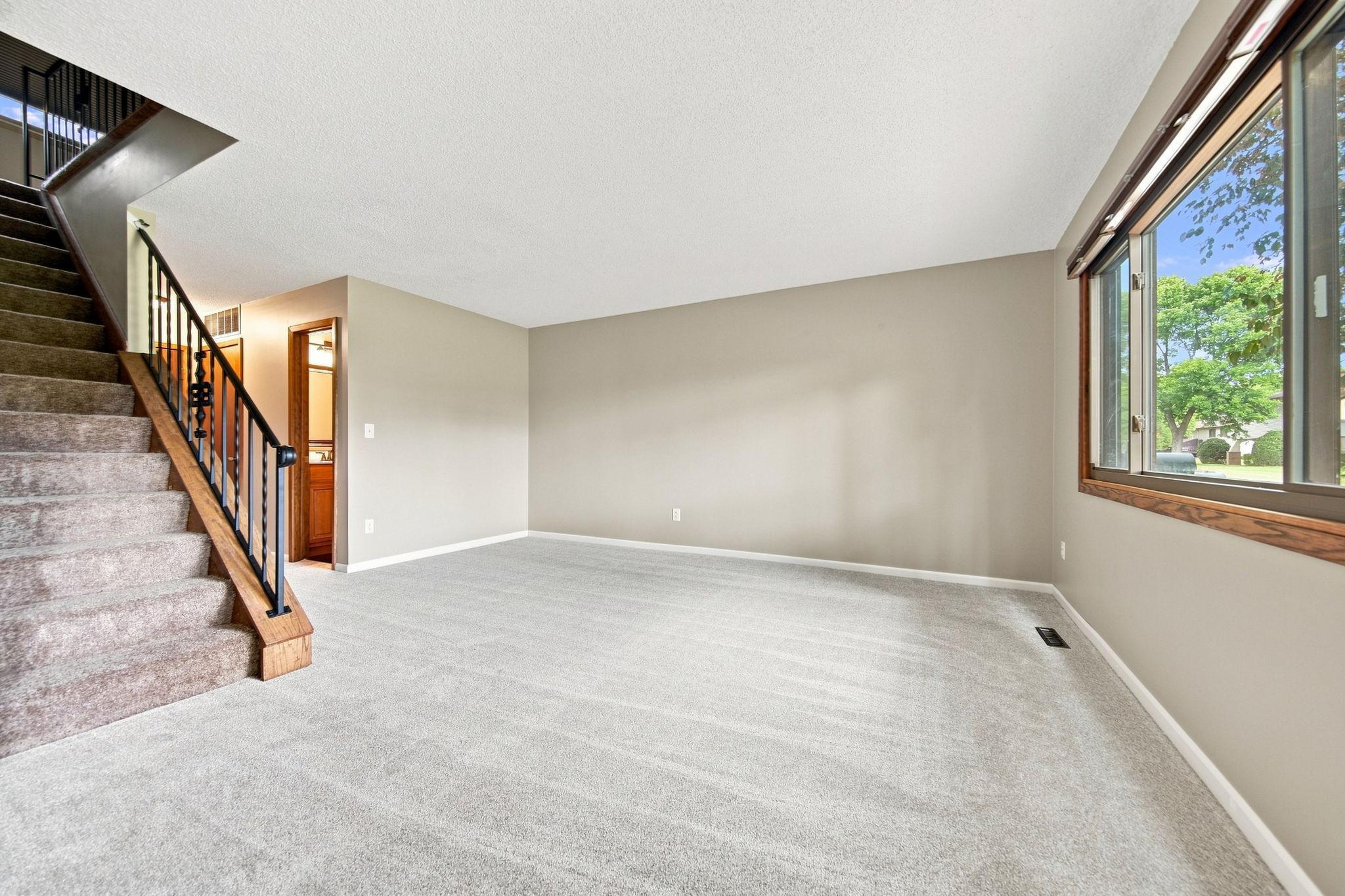 View of Residential at 8772 Maplebrook Parkway, Brooklyn Park MN 55445, Brooklyn Park (15 of 38) - Mike Wilen | Minnesota Team Real Estate