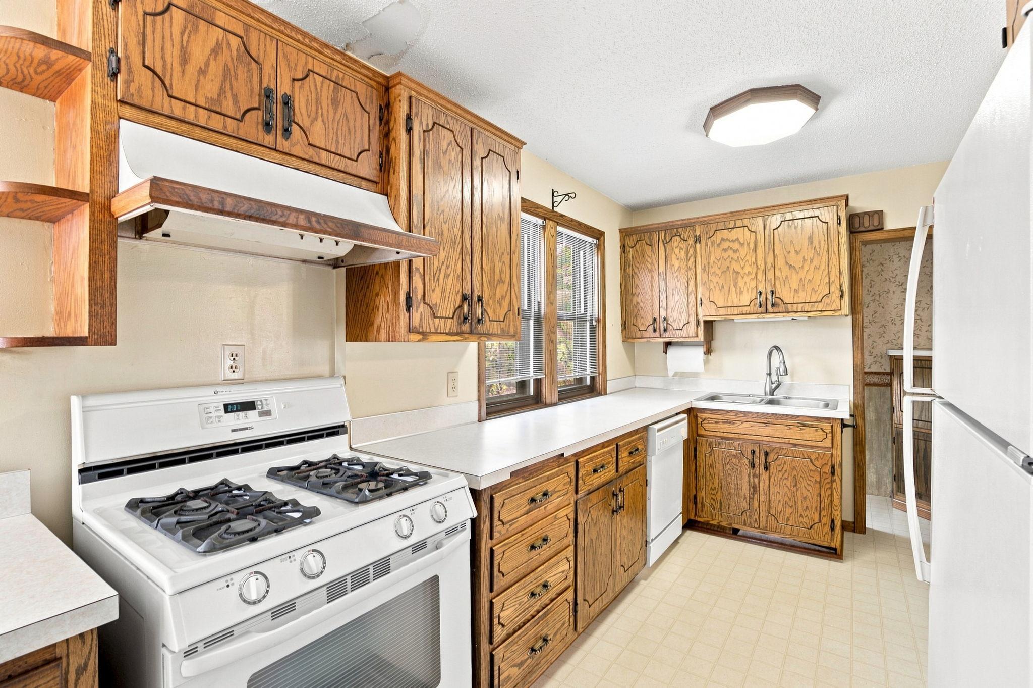 View of Residential at 4044 31st Avenue, Minneapolis MN 55406, Minneapolis (2 of 26) - Mike Wilen | Minnesota Team Real Estate