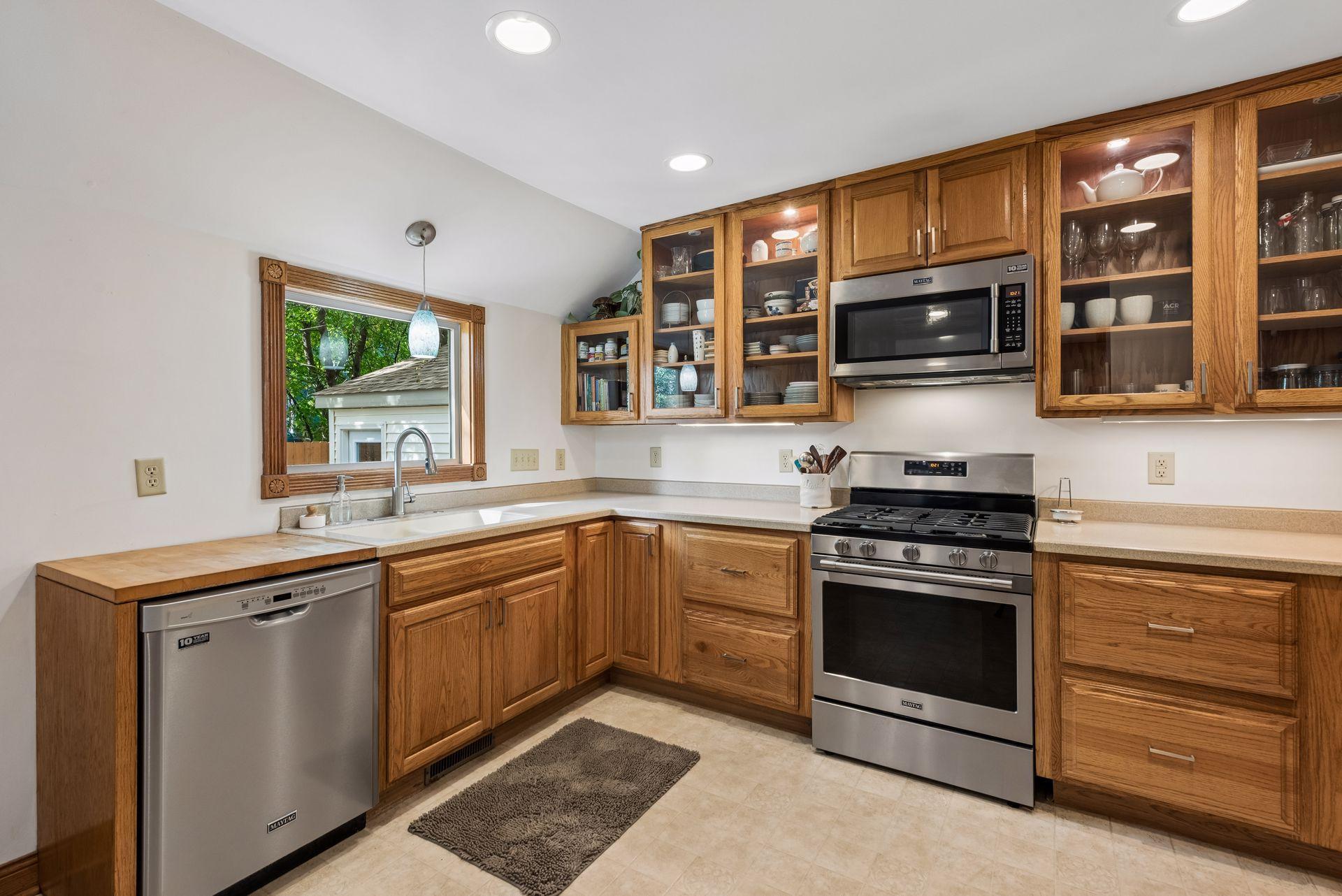View of Residential at 733 Tatum Street, Saint Paul MN 55104, Saint Paul (15 of 30) - Mike Wilen | Minnesota Team Real Estate