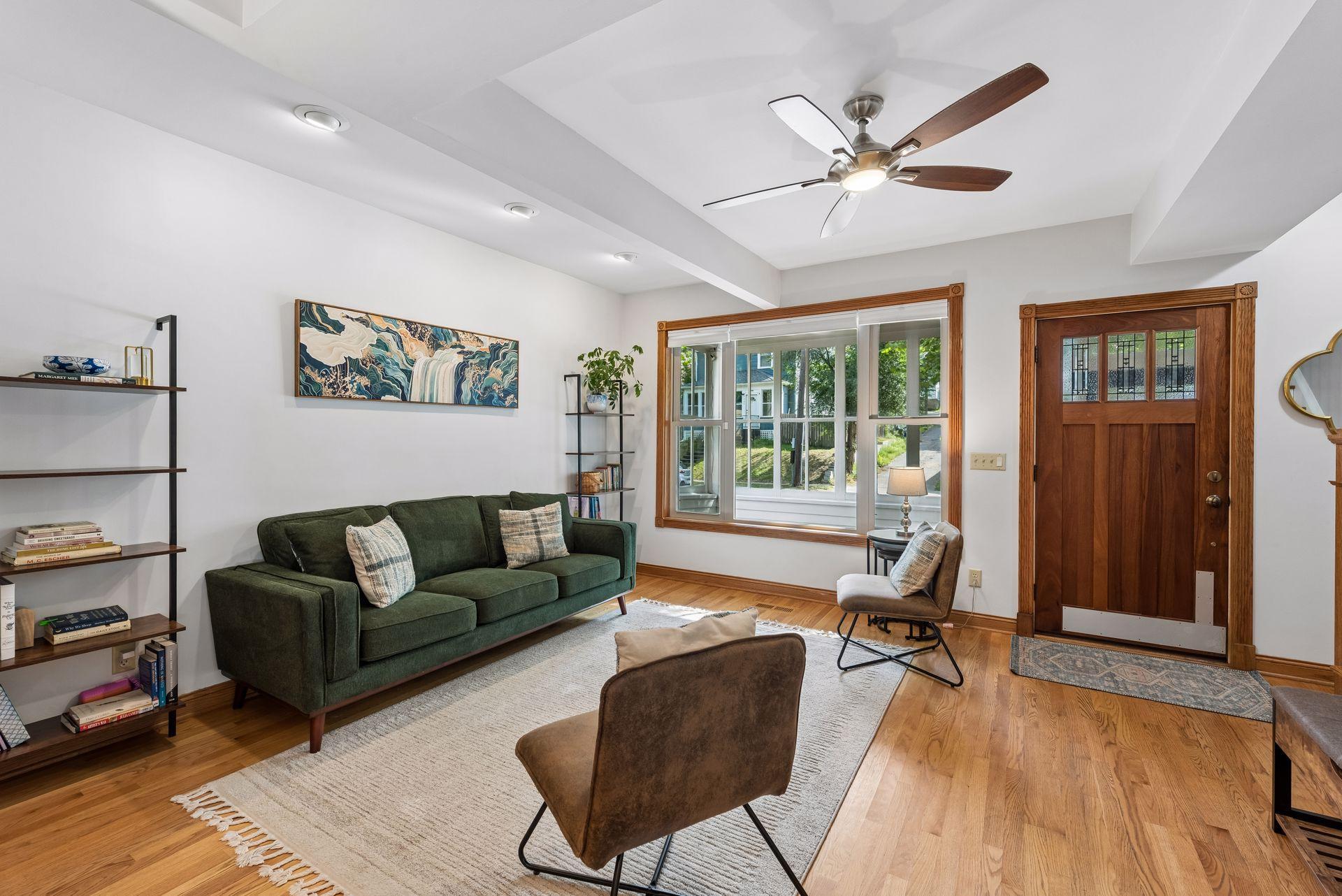 View of Residential at 733 Tatum Street, Saint Paul MN 55104, Saint Paul (9 of 30) - Mike Wilen | Minnesota Team Real Estate