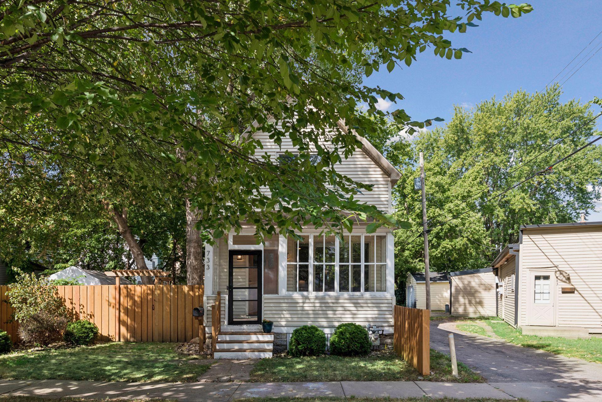 View of Residential at 733 Tatum Street, Saint Paul MN 55104, Saint Paul (3 of 30) - Mike Wilen | Minnesota Team Real Estate