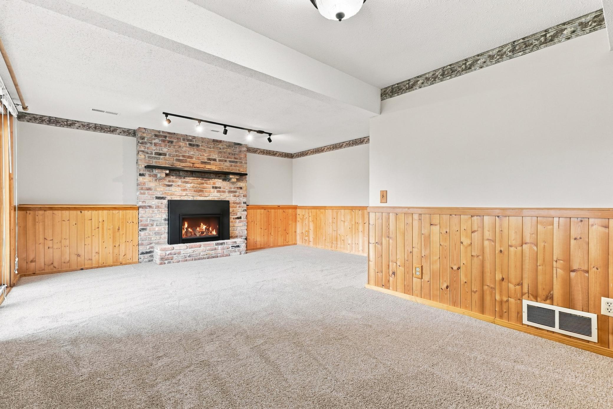 View of Residential at 1716 Woodgate Lane, Eagan MN 55122, Eagan (58 of 76) - Mike Wilen | Minnesota Team Real Estate