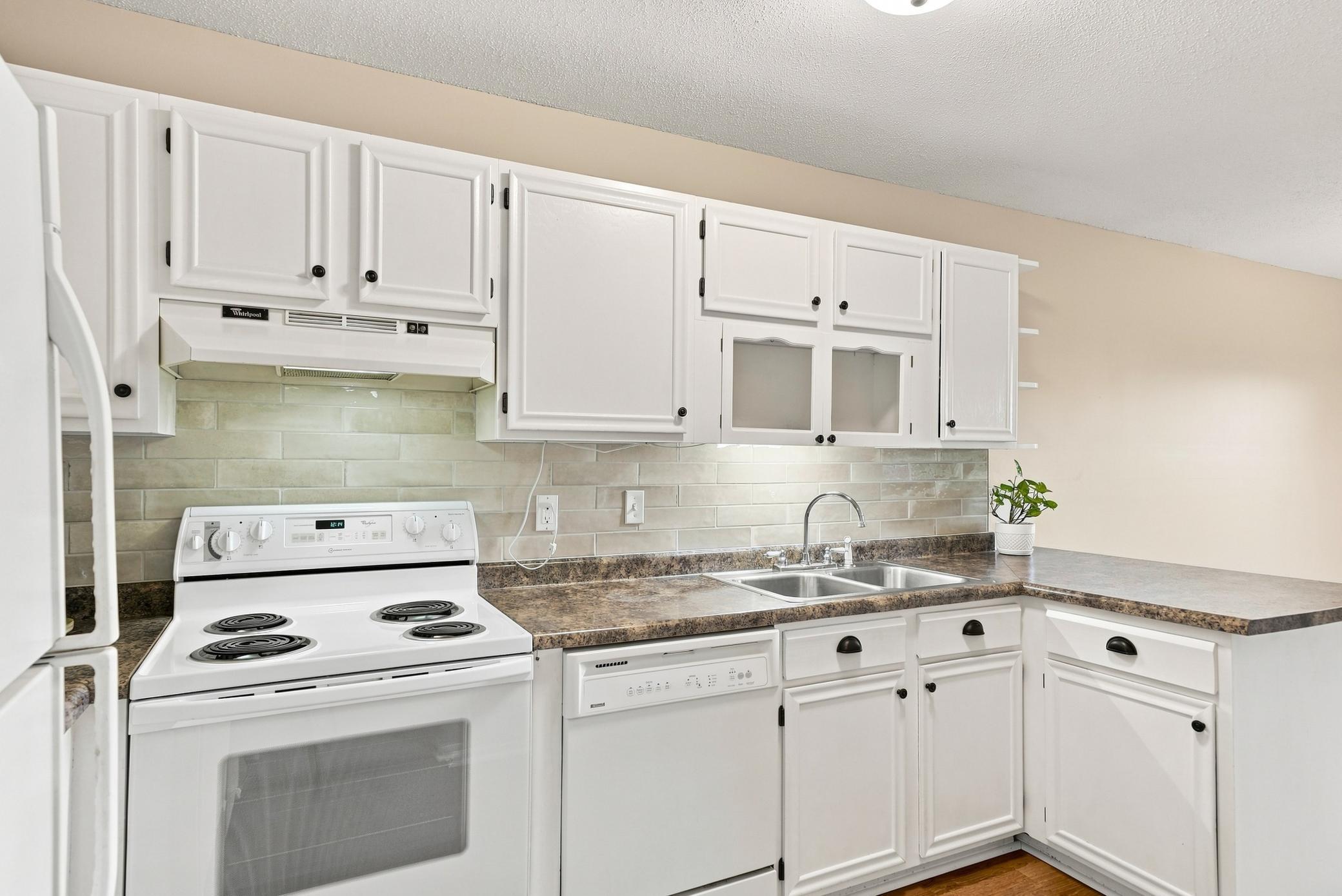 View of Residential at 1716 Woodgate Lane, Eagan MN 55122, Eagan (27 of 76) - Mike Wilen | Minnesota Team Real Estate
