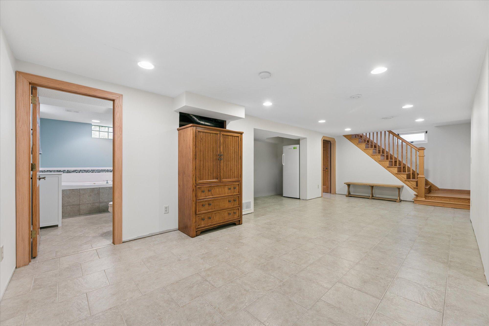 View of Residential at 826 Cross Street, Anoka MN 55303, Anoka (24 of 33) - Mike Wilen | Minnesota Team Real Estate