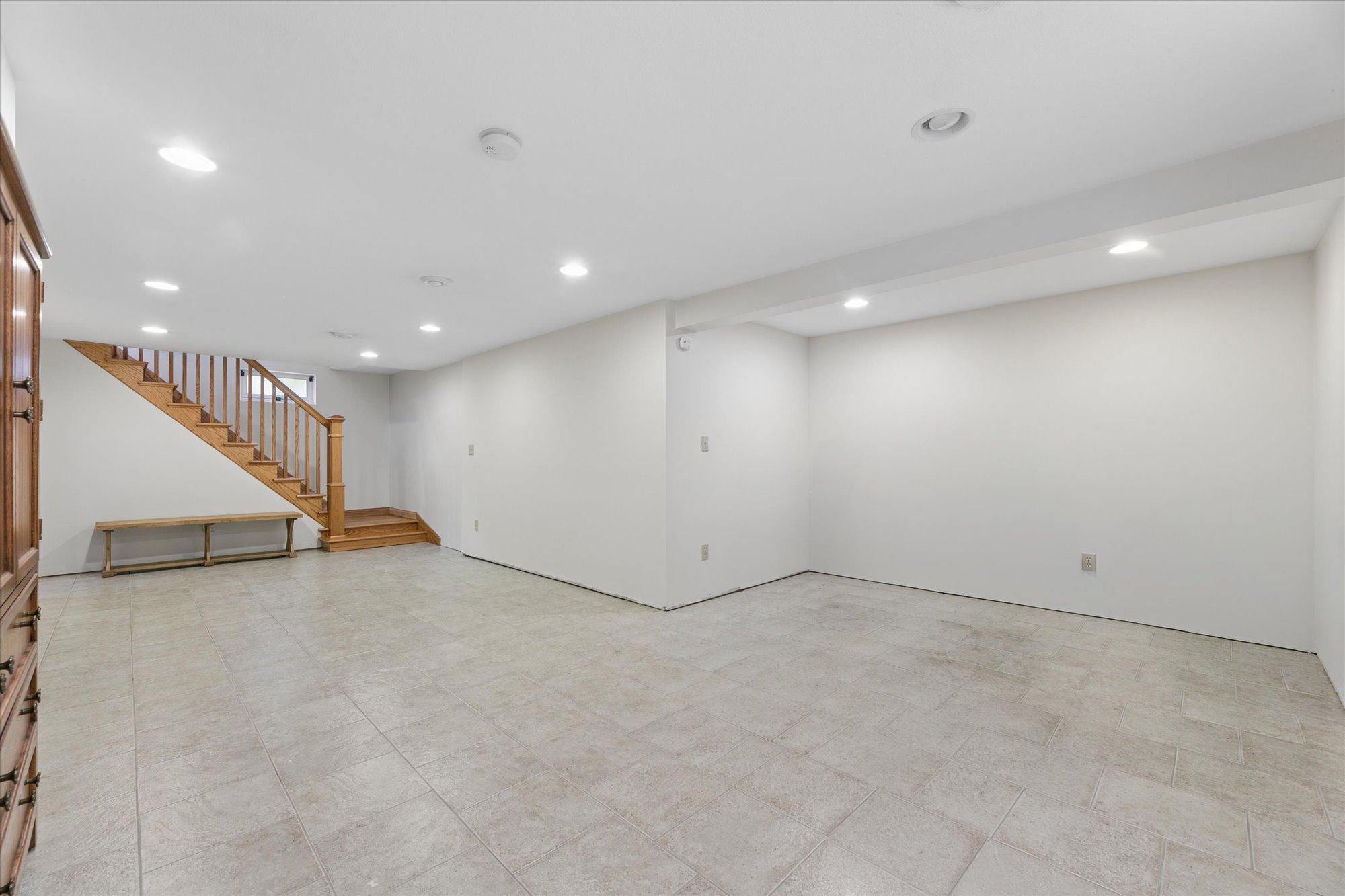 View of Residential at 826 Cross Street, Anoka MN 55303, Anoka (23 of 33) - Mike Wilen | Minnesota Team Real Estate