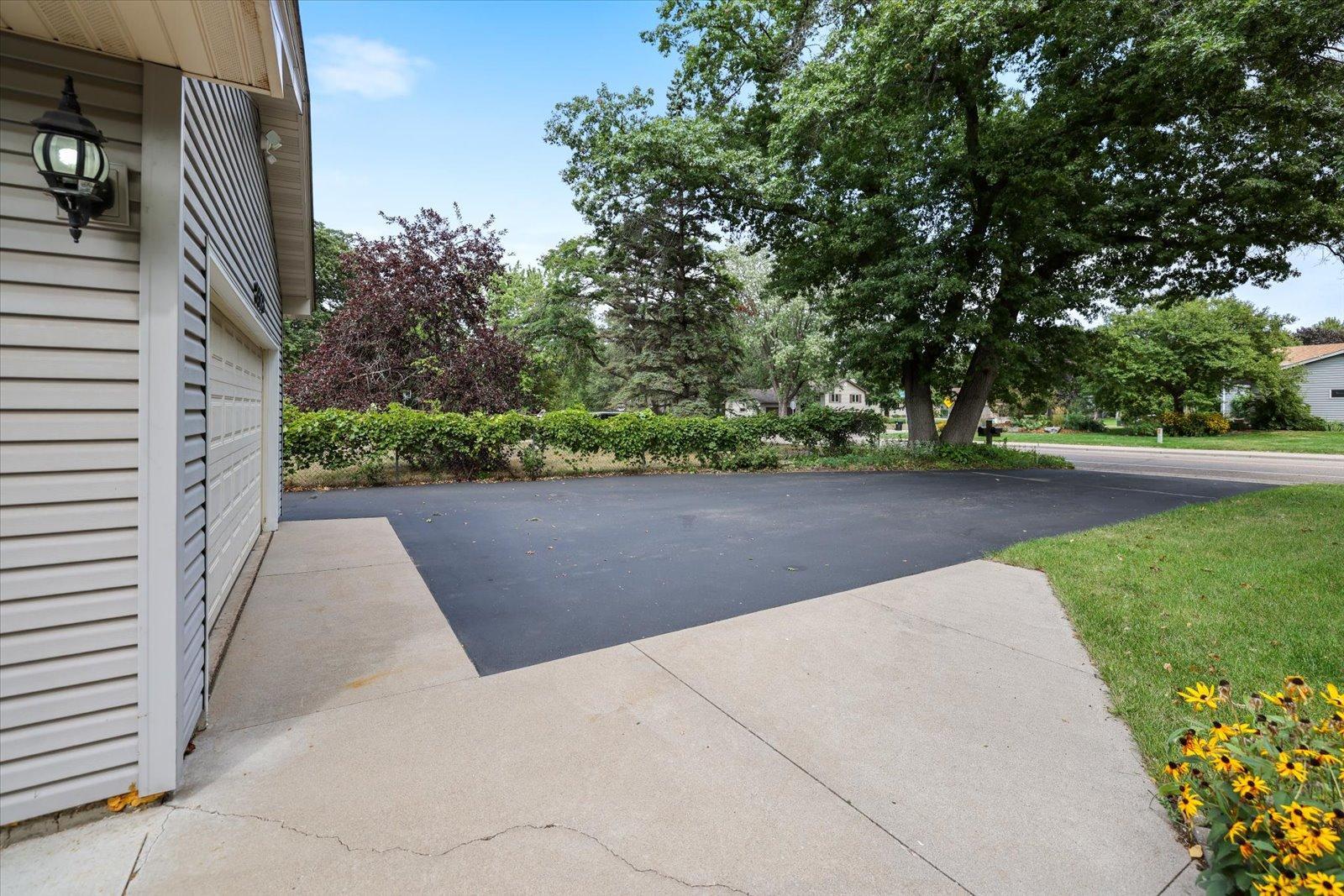 View of Residential at 8378 Groveland Road, Mounds View MN 55112, Mounds View (36 of 69) - Mike Wilen | Minnesota Team Real Estate