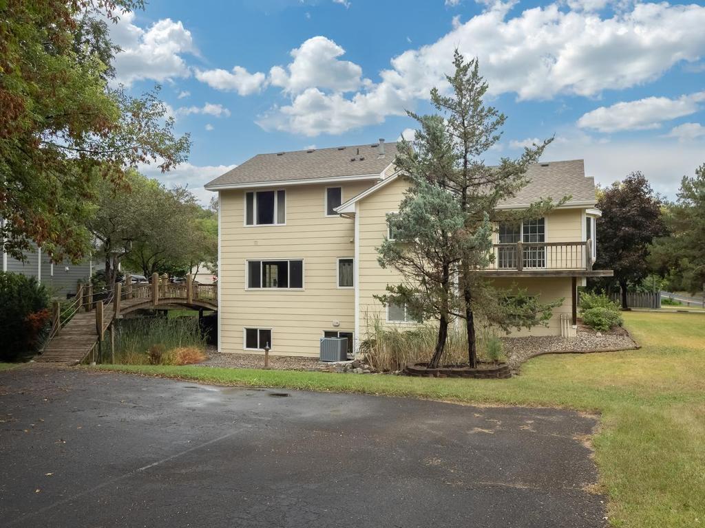 View of Residential at 2613 Kennelly Place, Burnsville MN 55337, Burnsville (24 of 26) - Mike Wilen | Minnesota Team Real Estate