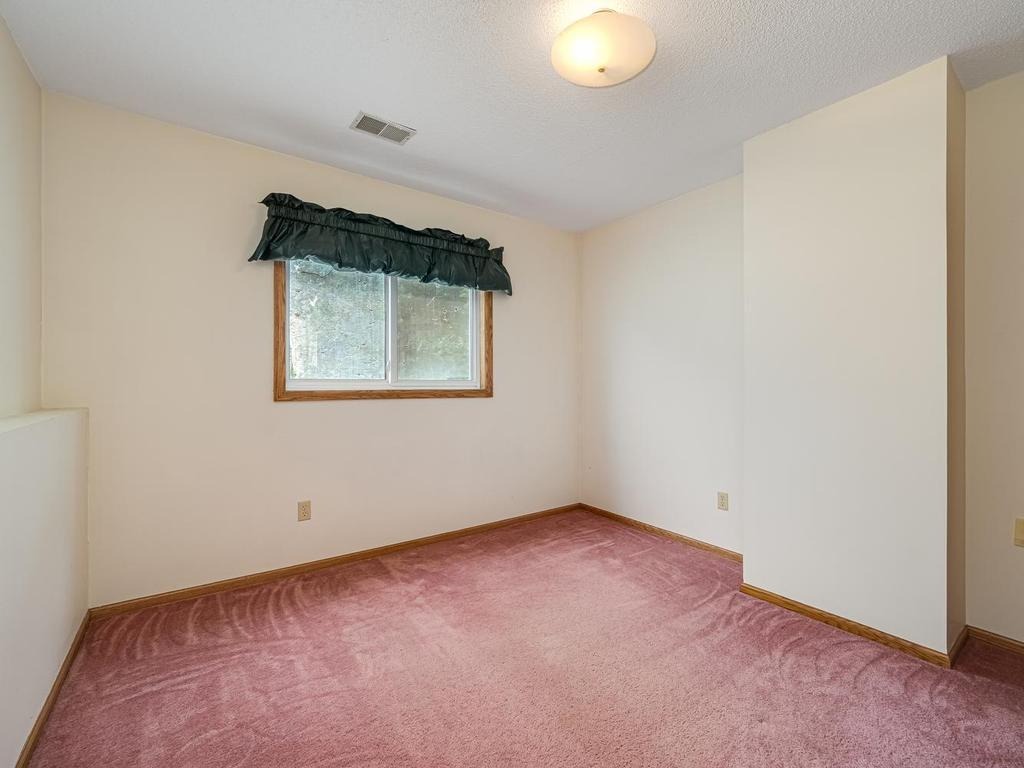 View of Residential at 2613 Kennelly Place, Burnsville MN 55337, Burnsville (20 of 26) - Mike Wilen | Minnesota Team Real Estate