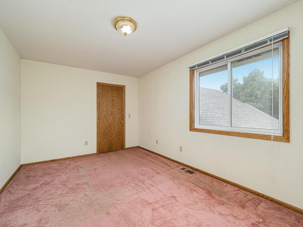 View of Residential at 2613 Kennelly Place, Burnsville MN 55337, Burnsville (14 of 26) - Mike Wilen | Minnesota Team Real Estate