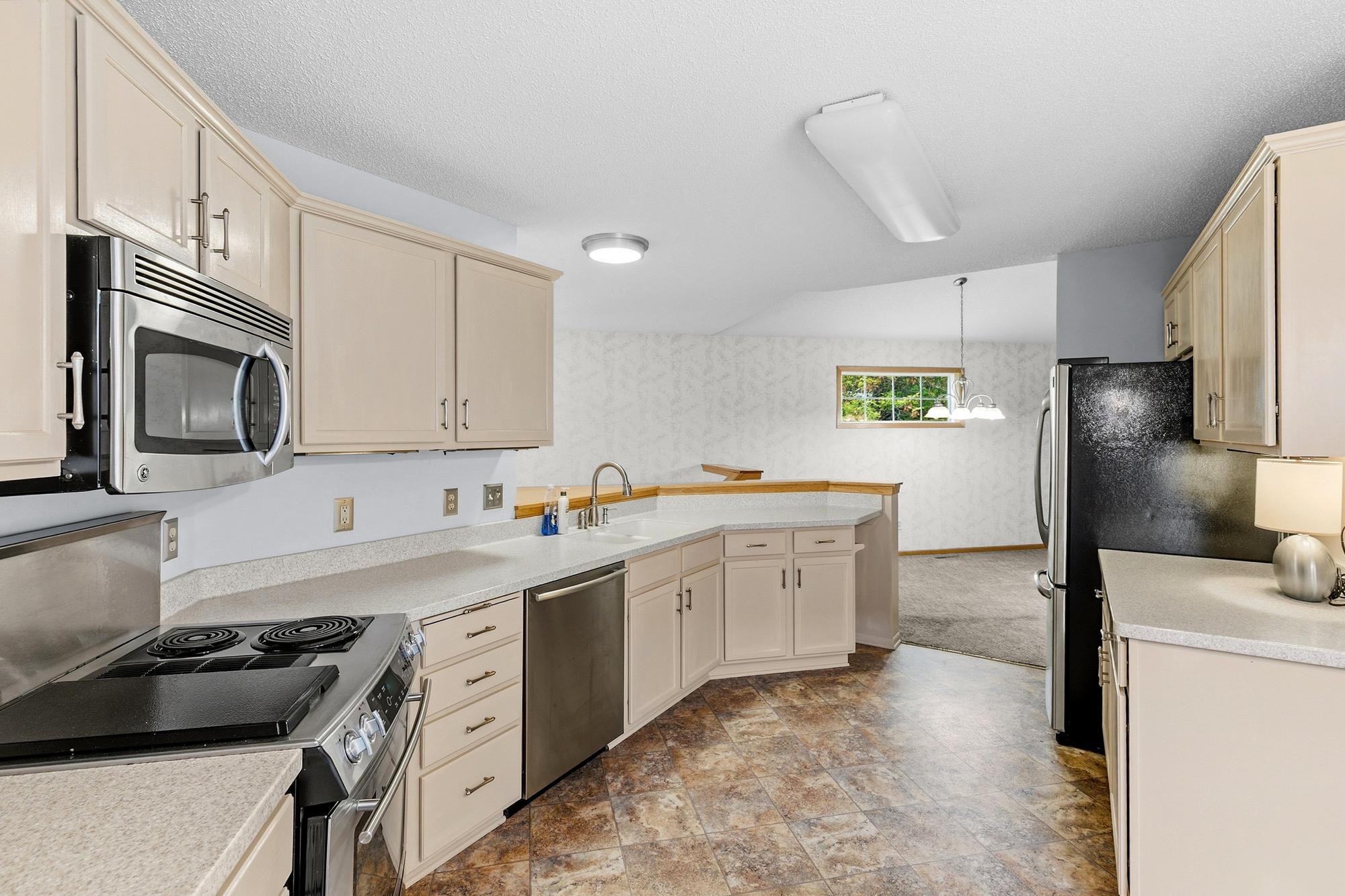 View of Residential at 3848 Linden Avenue, White Bear Lake MN 55110, White Bear Lake (7 of 28) - Mike Wilen | Minnesota Team Real Estate