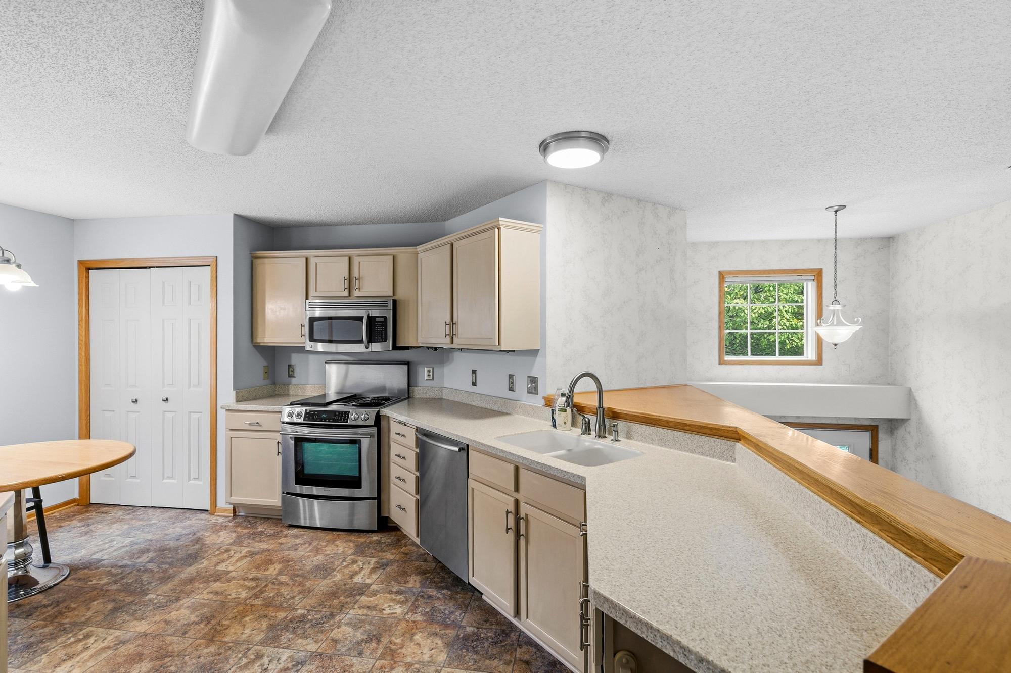 View of Residential at 3848 Linden Avenue, White Bear Lake MN 55110, White Bear Lake (3 of 28) - Mike Wilen | Minnesota Team Real Estate