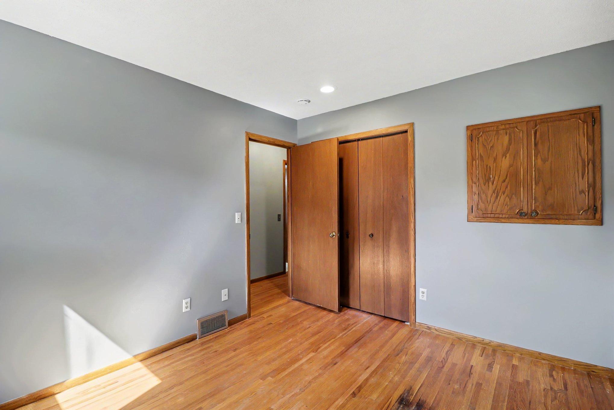 View of Residential at 4833 Ensign Avenue, New Hope MN 55428, New Hope (38 of 41) - Mike Wilen | Minnesota Team Real Estate