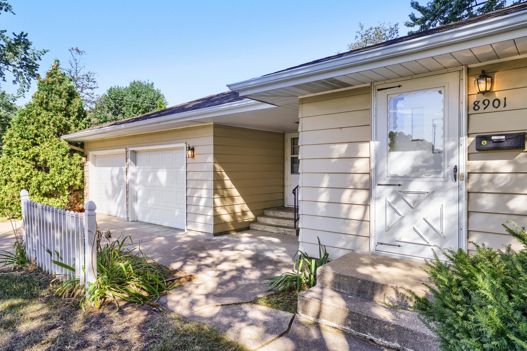 View of Residential at 8901 Fremont Avenue, Bloomington MN 55420, Bloomington (3 of 31) - Mike Wilen | Minnesota Team Real Estate