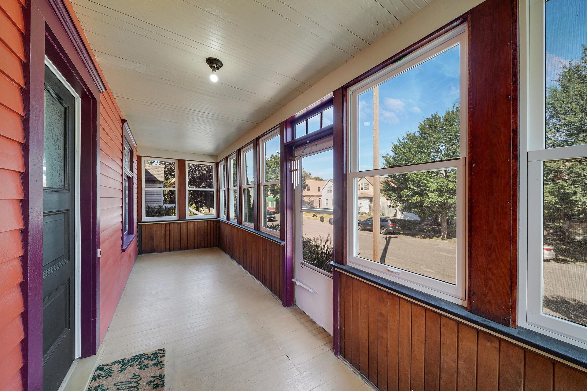 View of Residential at 110 Winifred Street, Saint Paul MN 55107, Saint Paul (24 of 68) - Mike Wilen | Minnesota Team Real Estate