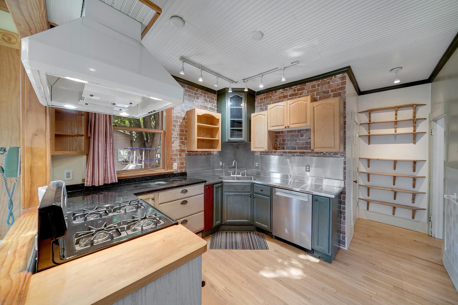View of Residential at 110 Winifred Street, Saint Paul MN 55107, Saint Paul (4 of 68) - Mike Wilen | Minnesota Team Real Estate