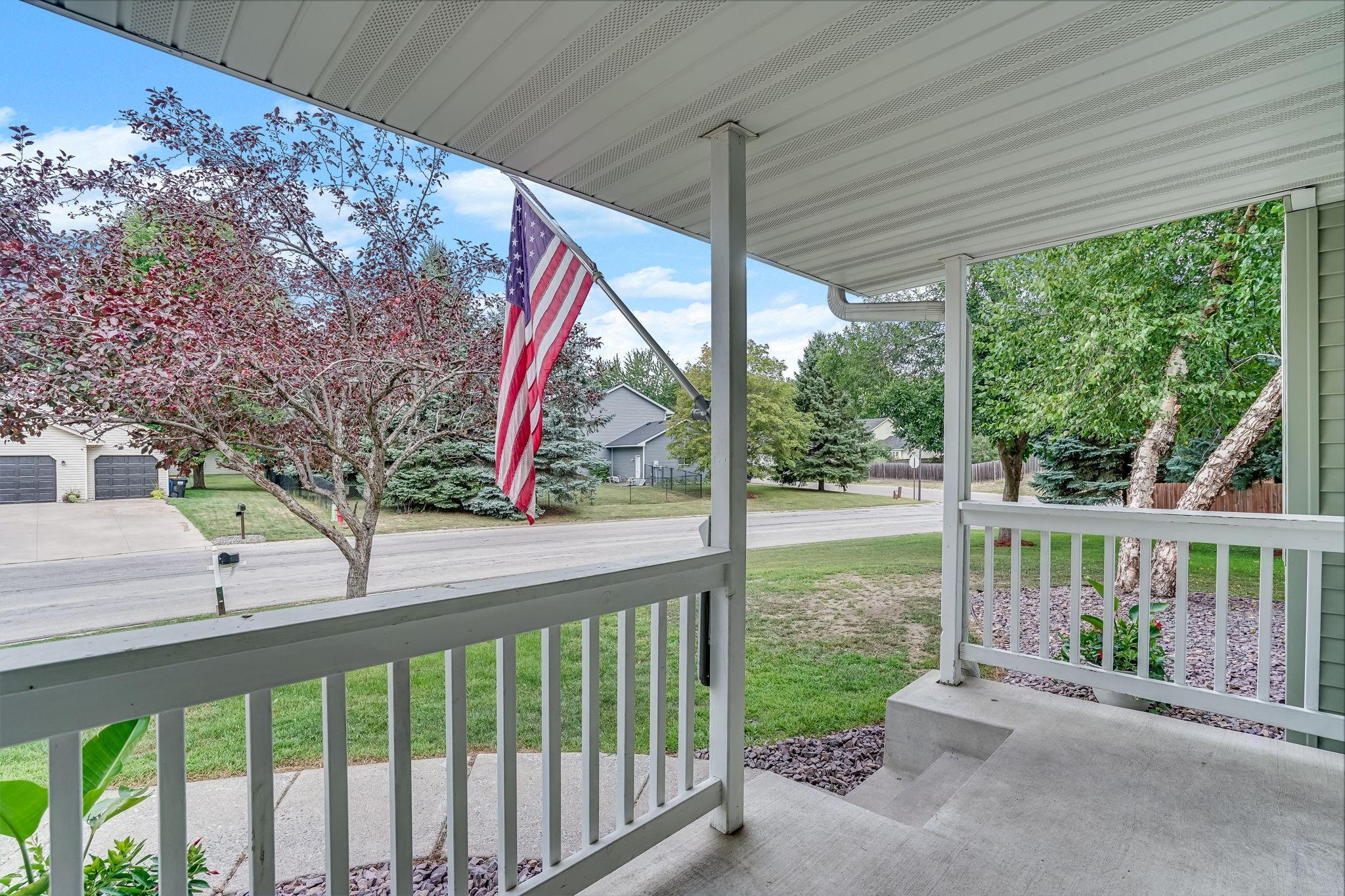 View of Residential at 513 Maple Knoll Way, Saint Michael MN 55376, Saint Michael (4 of 33) - Mike Wilen | Minnesota Team Real Estate