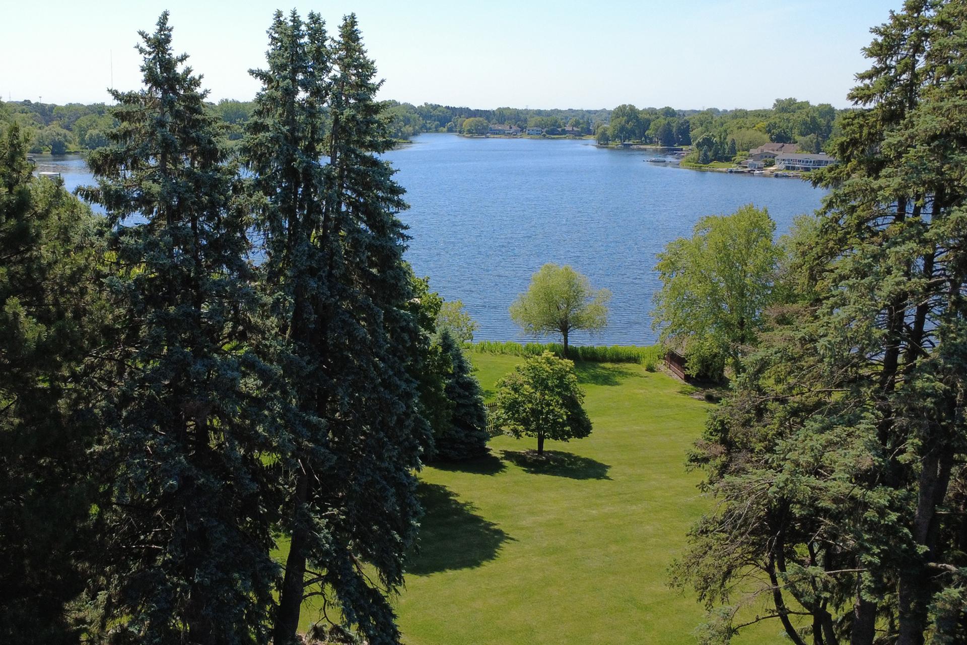 View of Residential at 2205 Long Lake Road, New Brighton MN 55112, New Brighton (60 of 64) - Mike Wilen | Minnesota Team Real Estate
