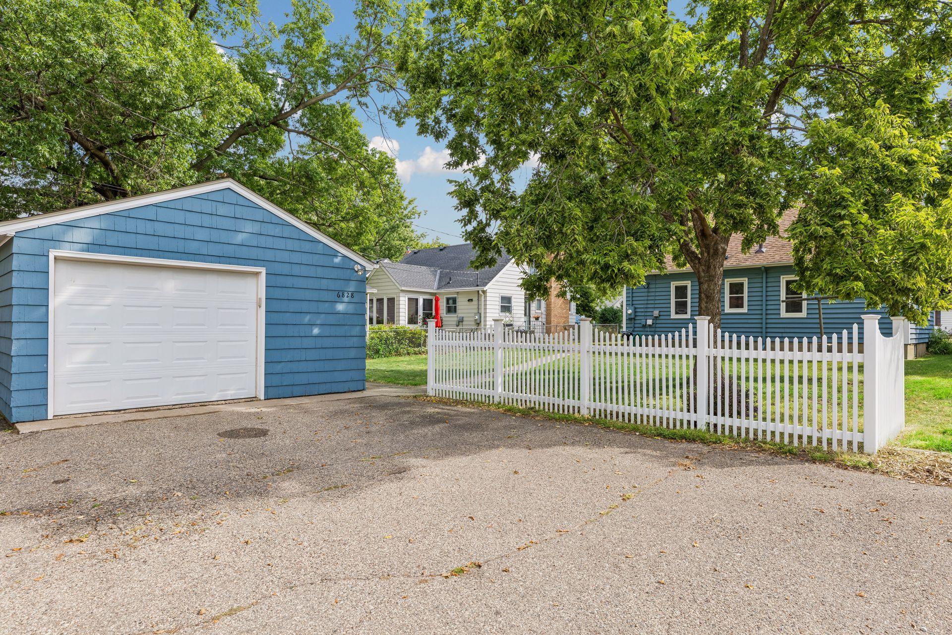View of Residential at 6828 Grand Avenue, Richfield MN 55423, Richfield (14 of 45) - Mike Wilen | Minnesota Team Real Estate