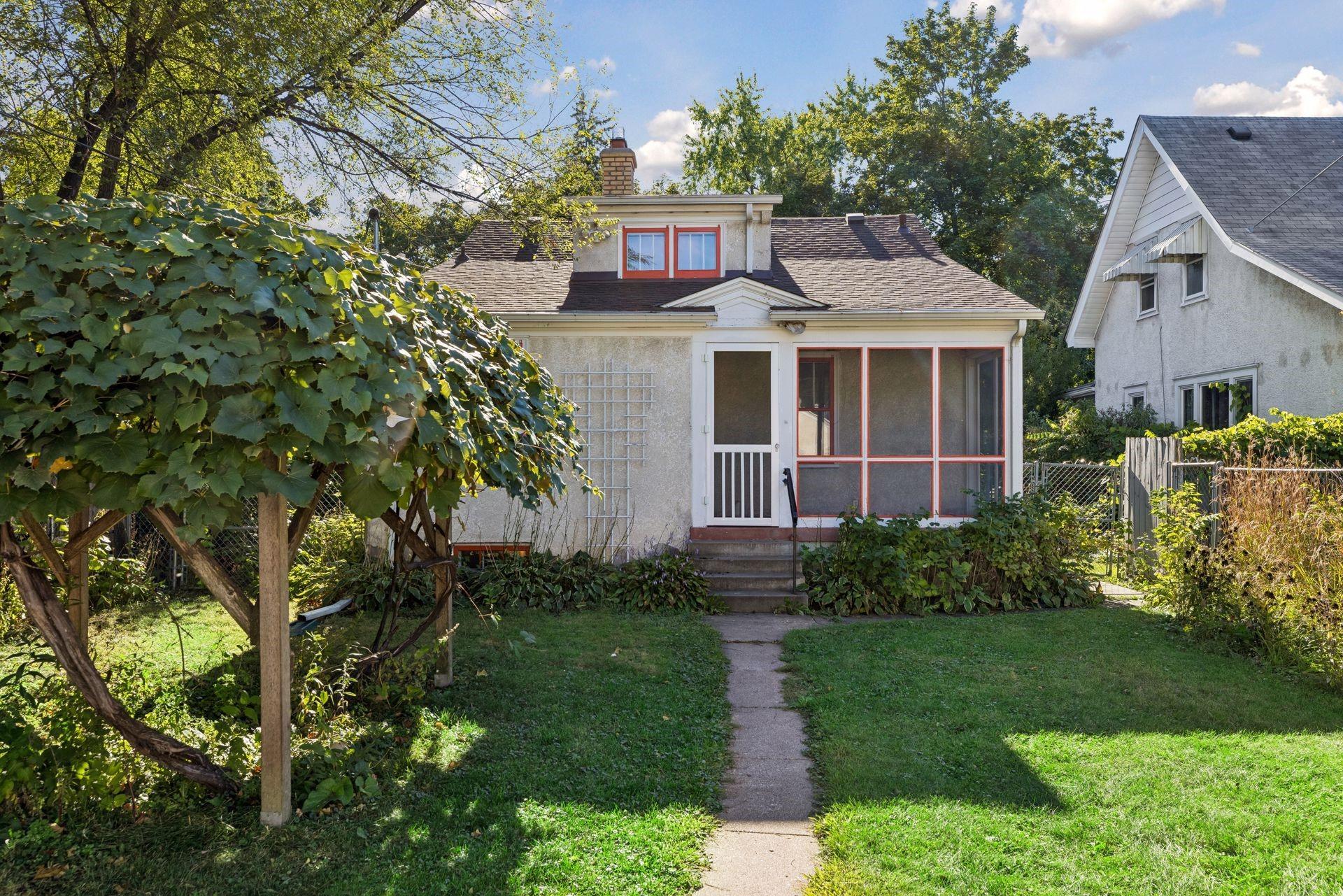 View of Residential at 3947 Snelling Avenue, Minneapolis MN 55406, Minneapolis (19 of 22) - Mike Wilen | Minnesota Team Real Estate