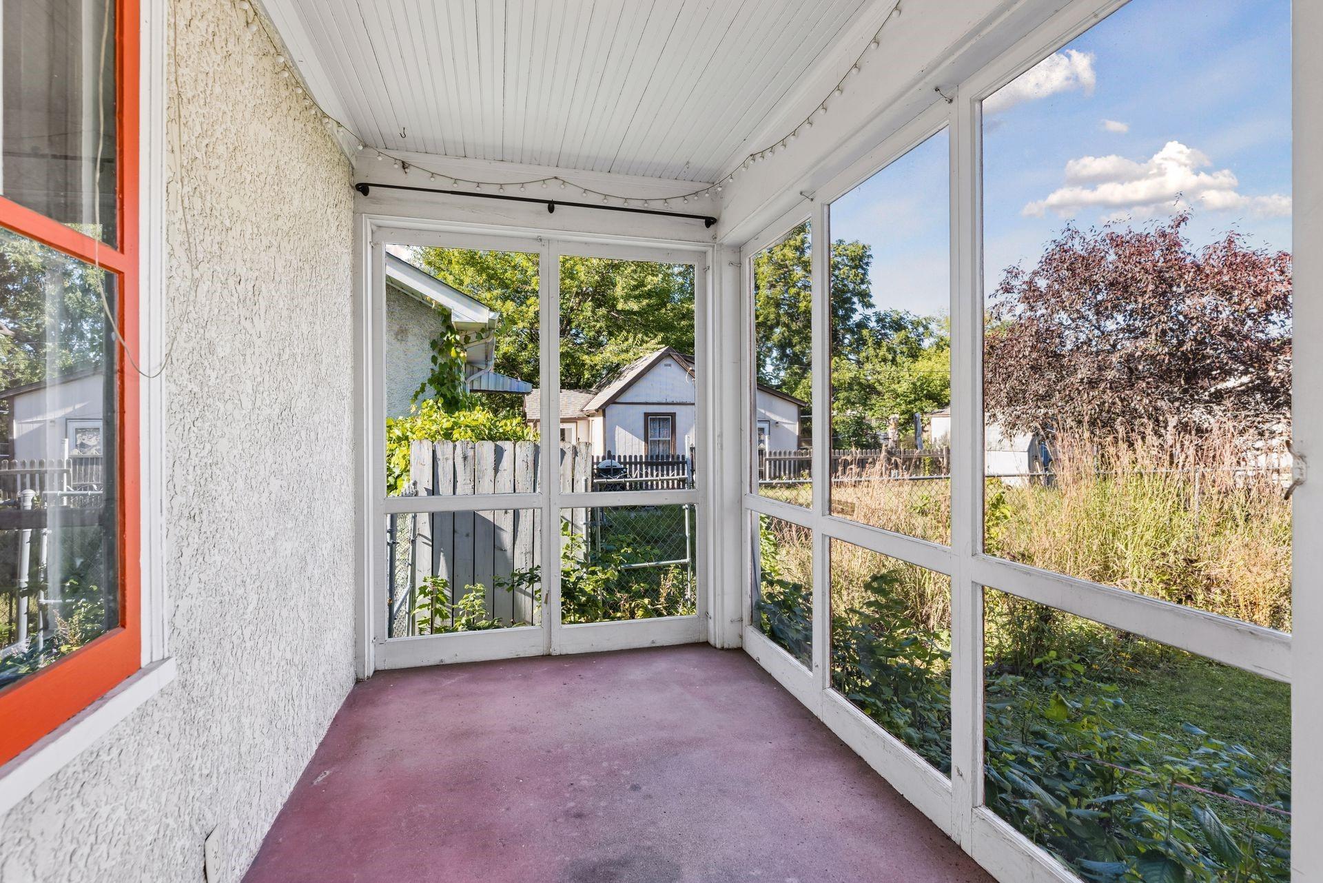 View of Residential at 3947 Snelling Avenue, Minneapolis MN 55406, Minneapolis (9 of 22) - Mike Wilen | Minnesota Team Real Estate