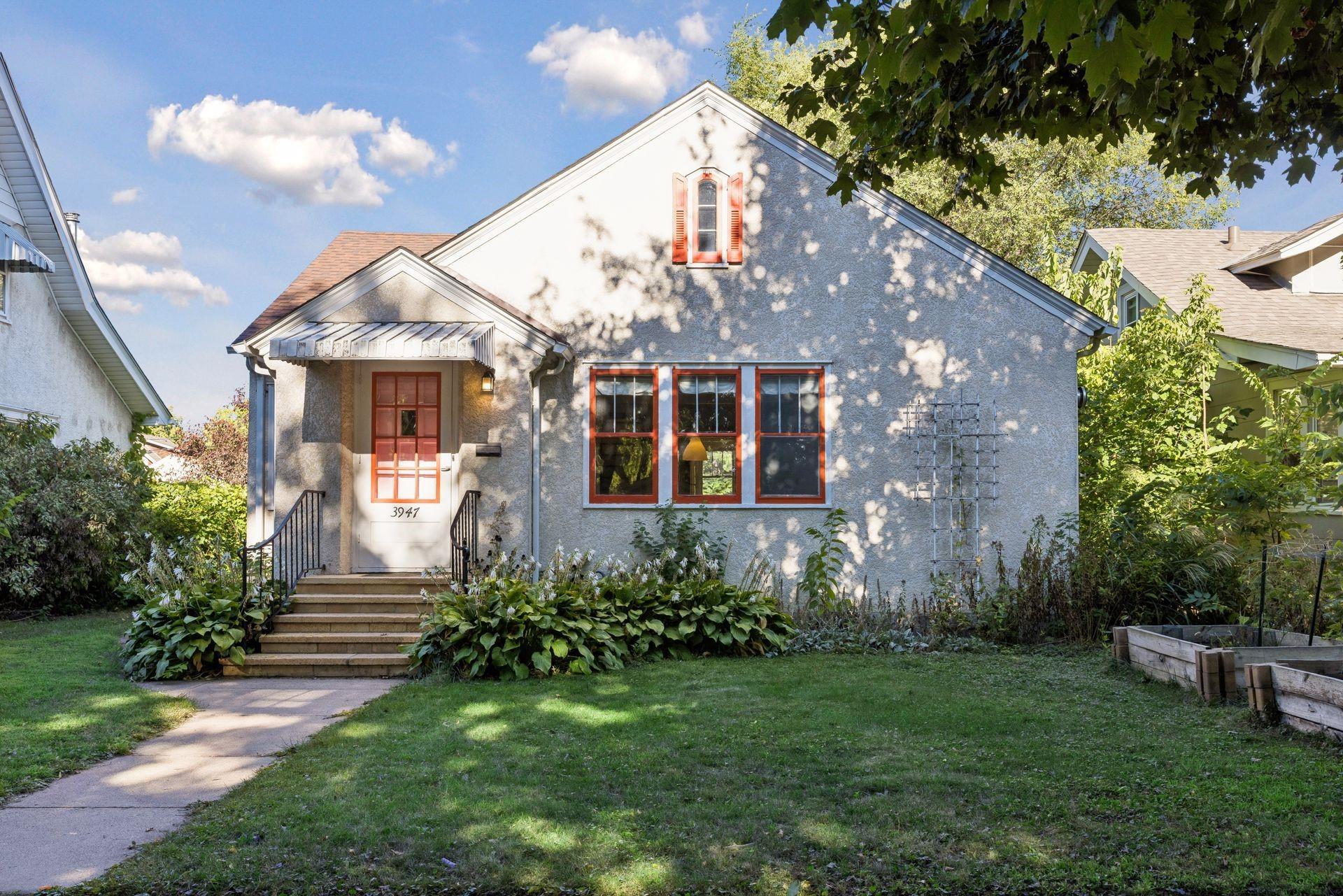 View of Single Family at 3947 Snelling Avenue, Minneapolis - Mike Wilen | Minnesota Team Real Estate