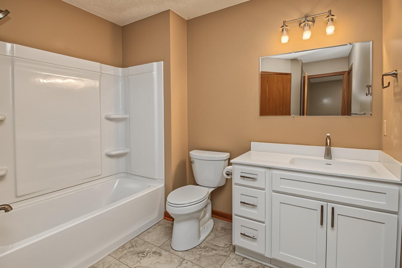 View of Residential at 2802 Mallard Drive, Woodbury MN 55125, Woodbury (30 of 34) - Mike Wilen | Minnesota Team Real Estate