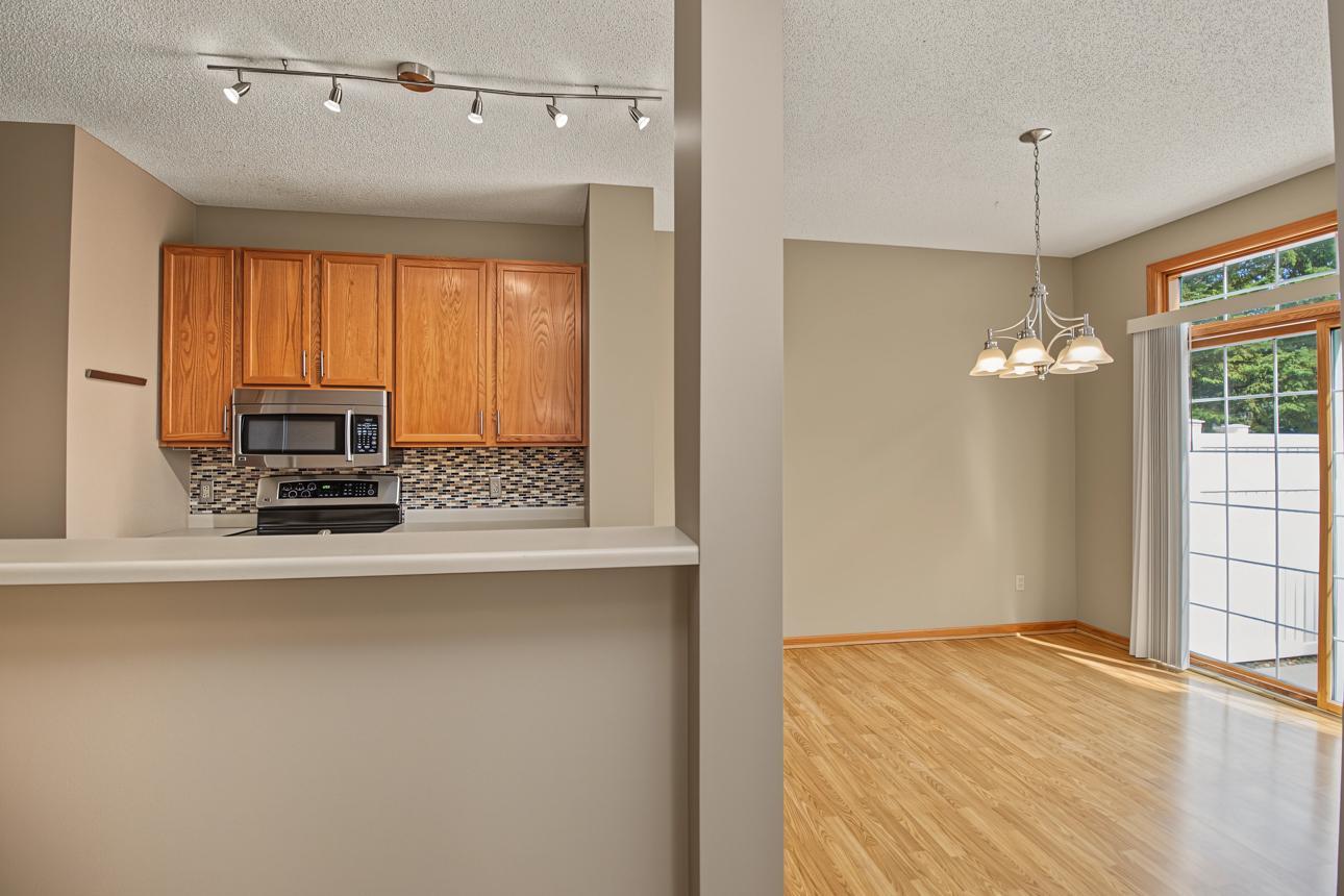 View of Residential at 2802 Mallard Drive, Woodbury MN 55125, Woodbury (17 of 34) - Mike Wilen | Minnesota Team Real Estate