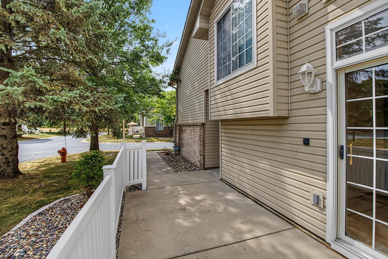 View of Residential at 2802 Mallard Drive, Woodbury MN 55125, Woodbury (6 of 34) - Mike Wilen | Minnesota Team Real Estate