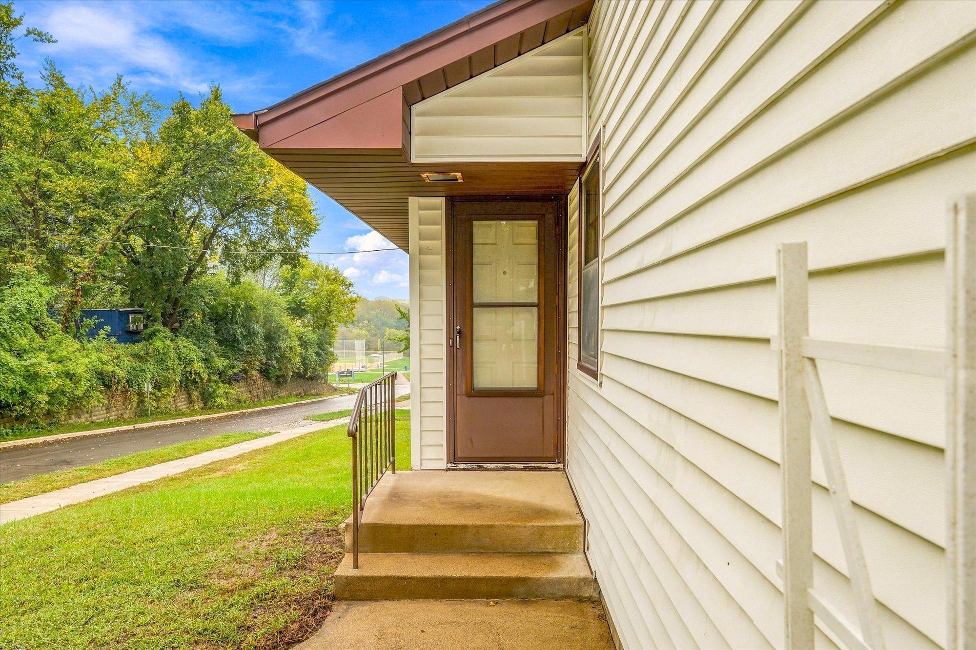 View of Residential at 430 11th Avenue, New Brighton MN 55112, New Brighton (35 of 77) - Mike Wilen | Minnesota Team Real Estate