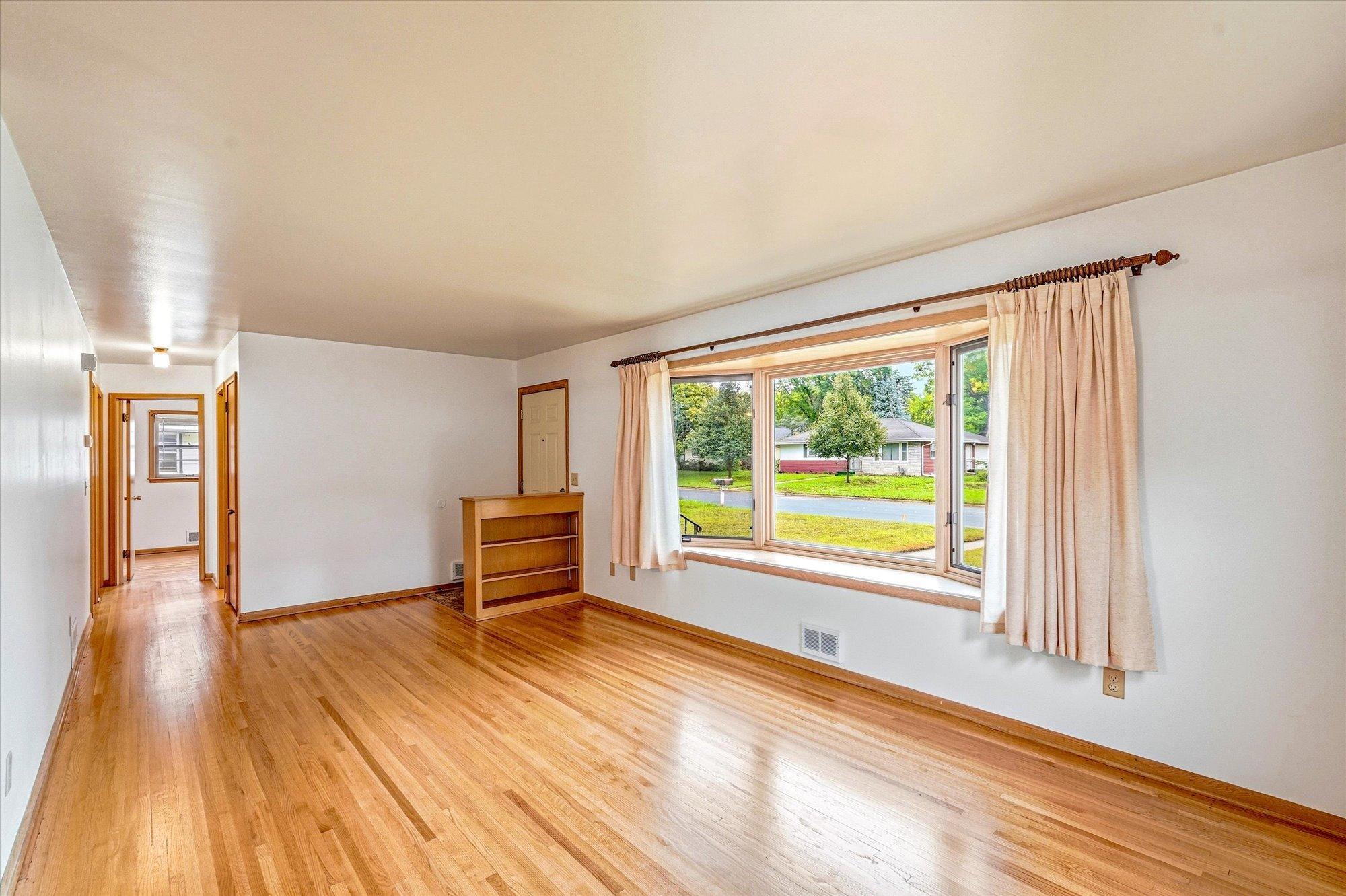 View of Residential at 430 11th Avenue, New Brighton MN 55112, New Brighton (10 of 77) - Mike Wilen | Minnesota Team Real Estate