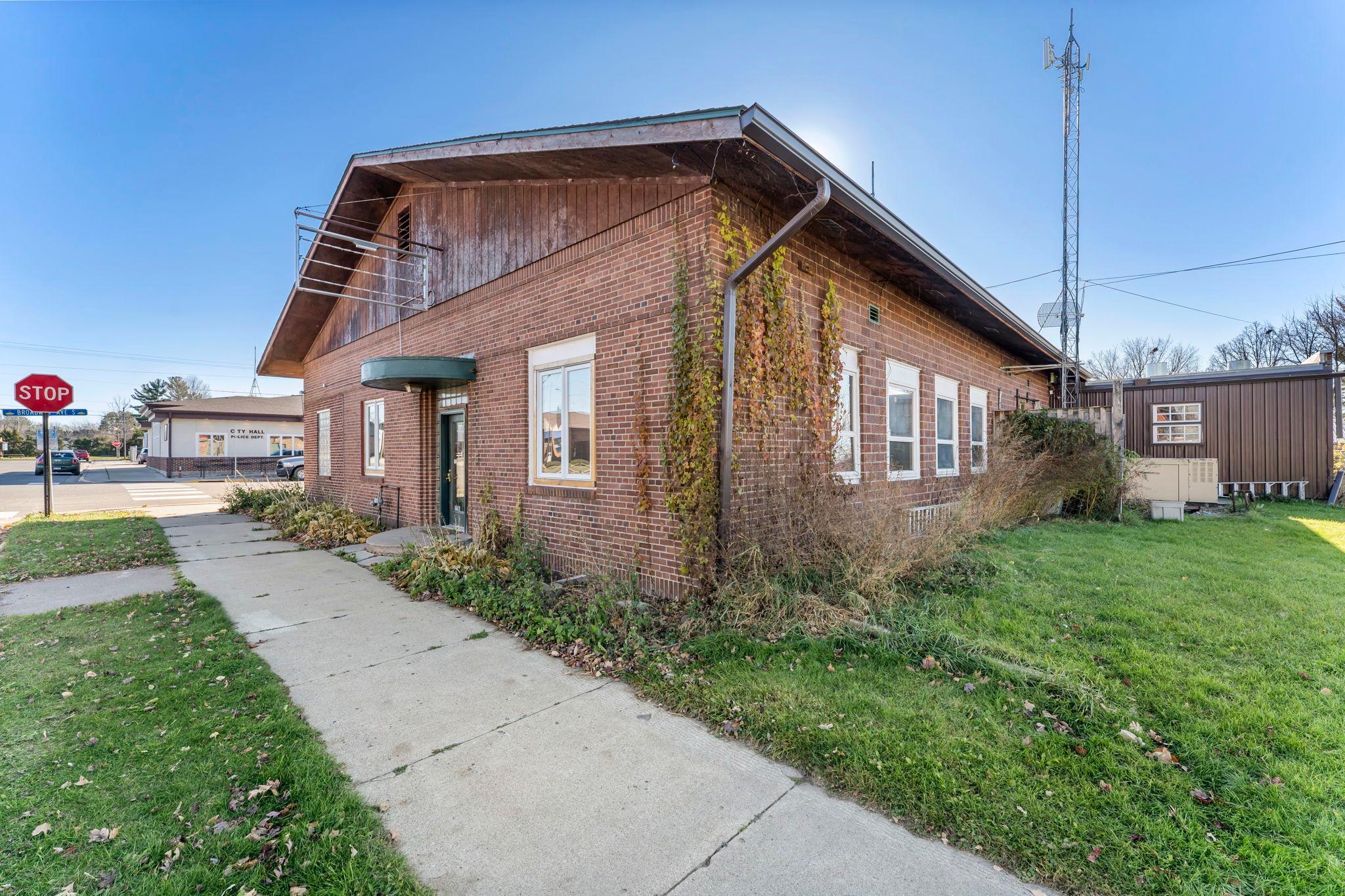 View of Commercial Sale at 205 2nd Street, Braham MN 55006, Braham (8 of 48) - Mike Wilen | Minnesota Team Real Estate