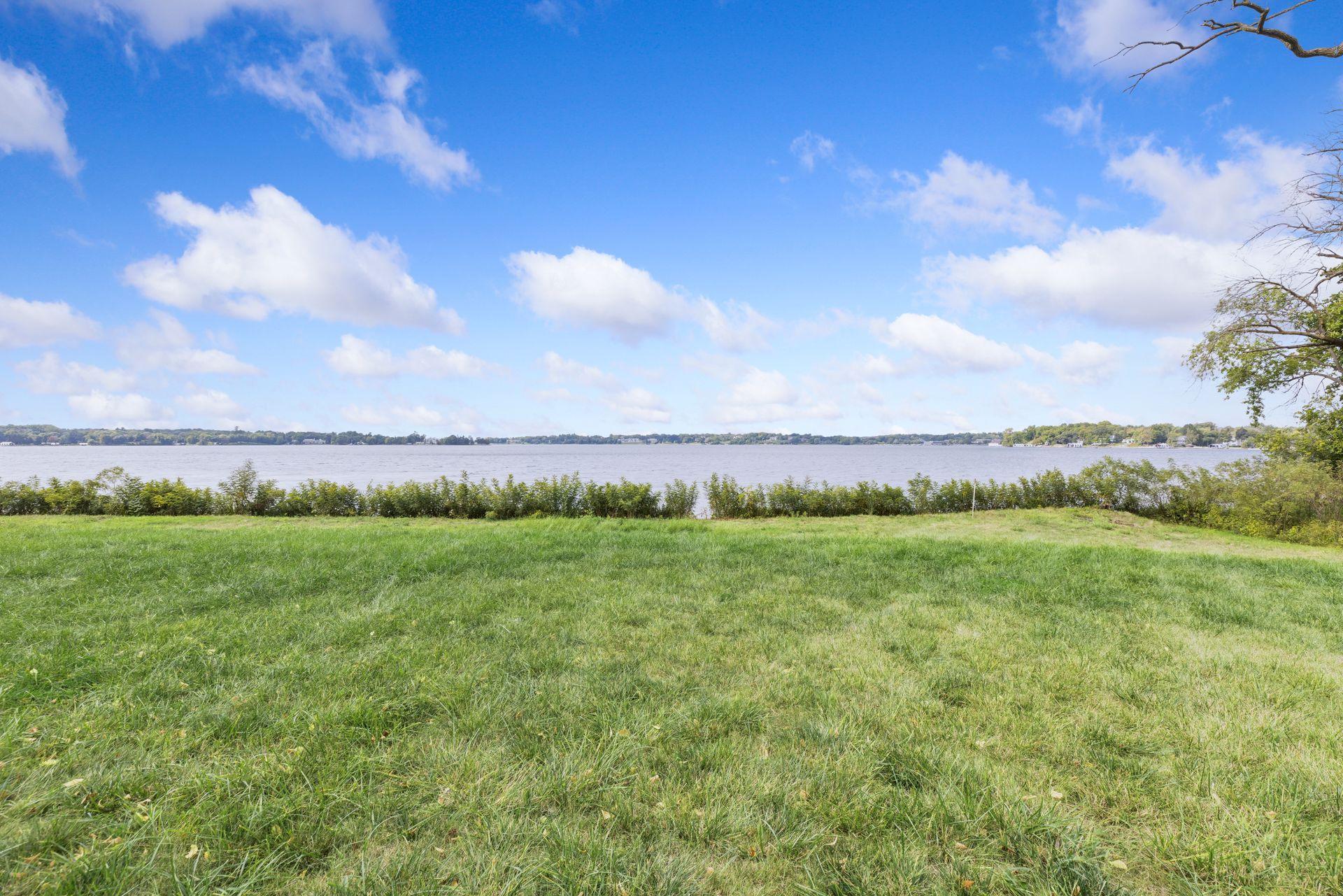 View of Land at 535 Bushaway Road, Wayzata MN 55391, Wayzata (3 of 4) - Mike Wilen | Minnesota Team Real Estate