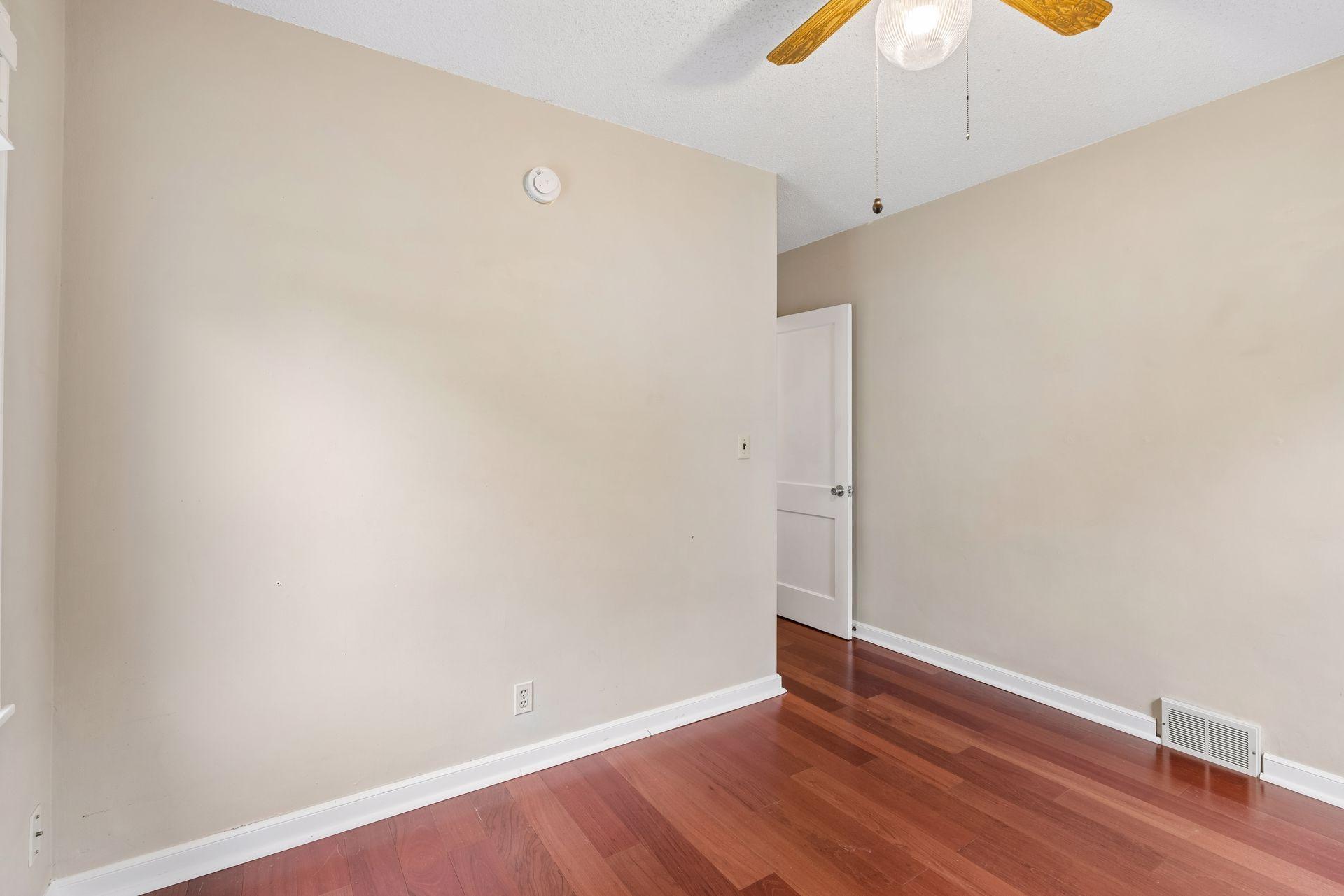 View of Residential at 3049 Edgewood Avenue, Saint Louis Park MN 55426, Saint Louis Park (21 of 40) - Mike Wilen | Minnesota Team Real Estate