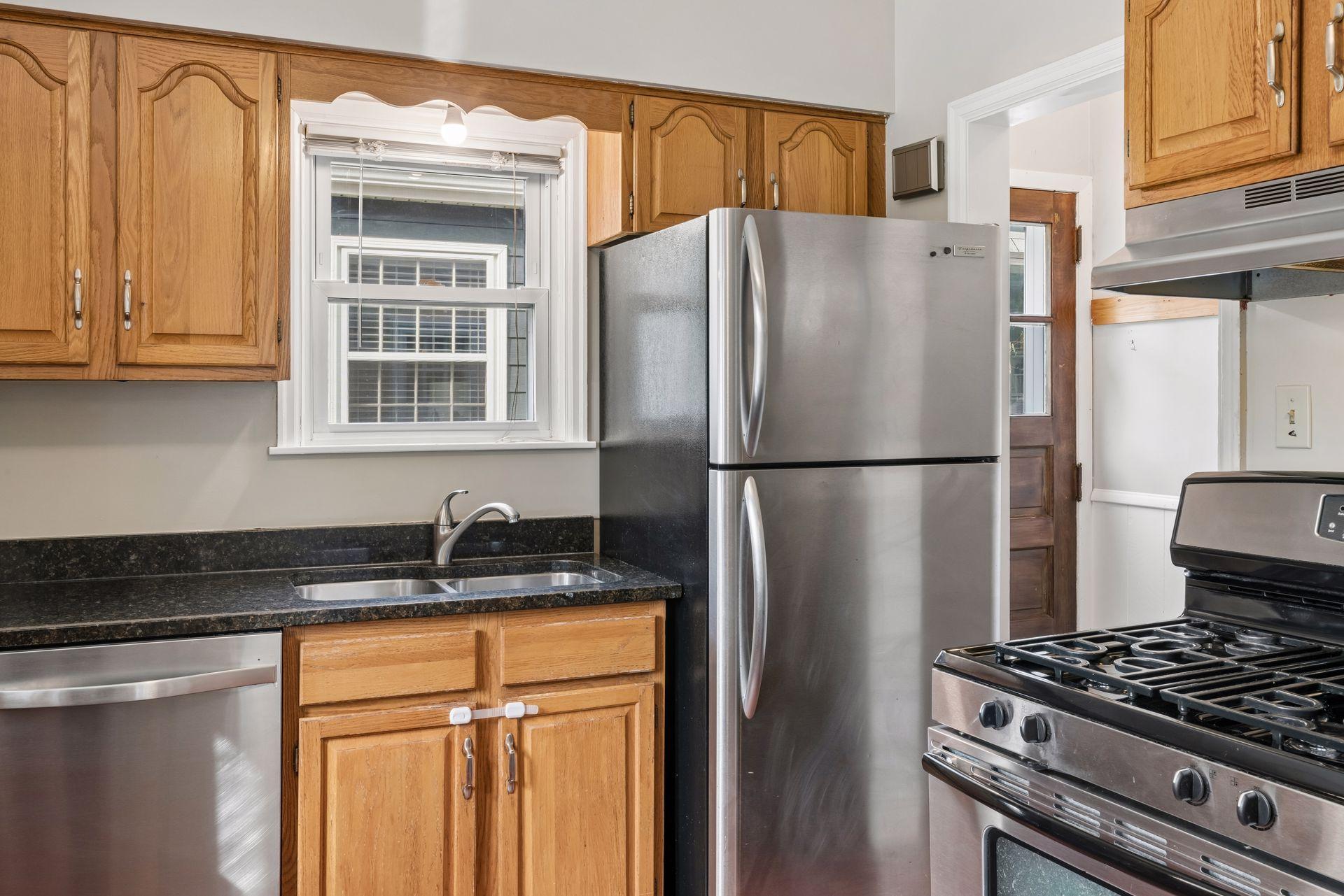 View of Residential at 3049 Edgewood Avenue, Saint Louis Park MN 55426, Saint Louis Park (8 of 40) - Mike Wilen | Minnesota Team Real Estate